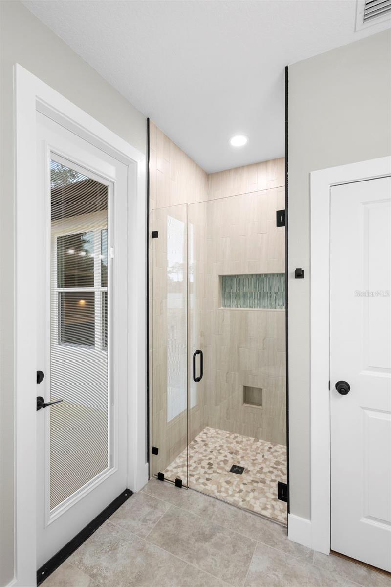 Image 28 of 46 For 39330 Greenbrier Street