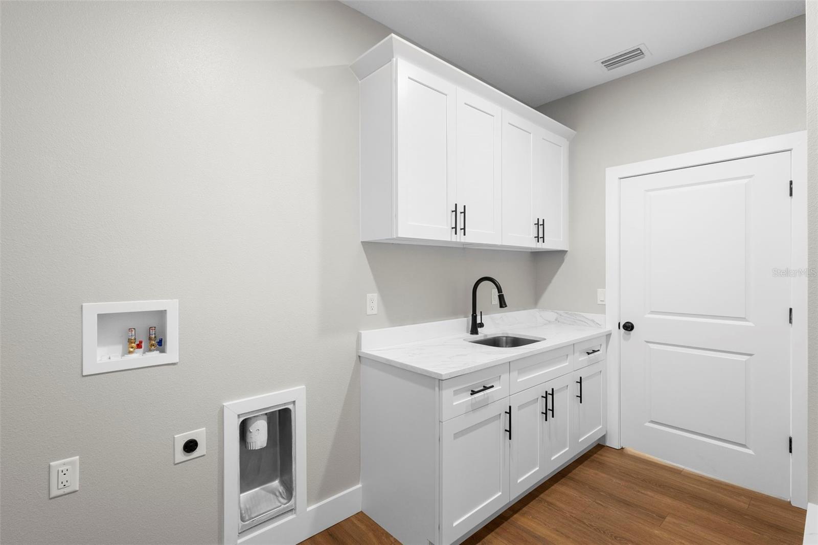 Image 30 of 46 For 39330 Greenbrier Street