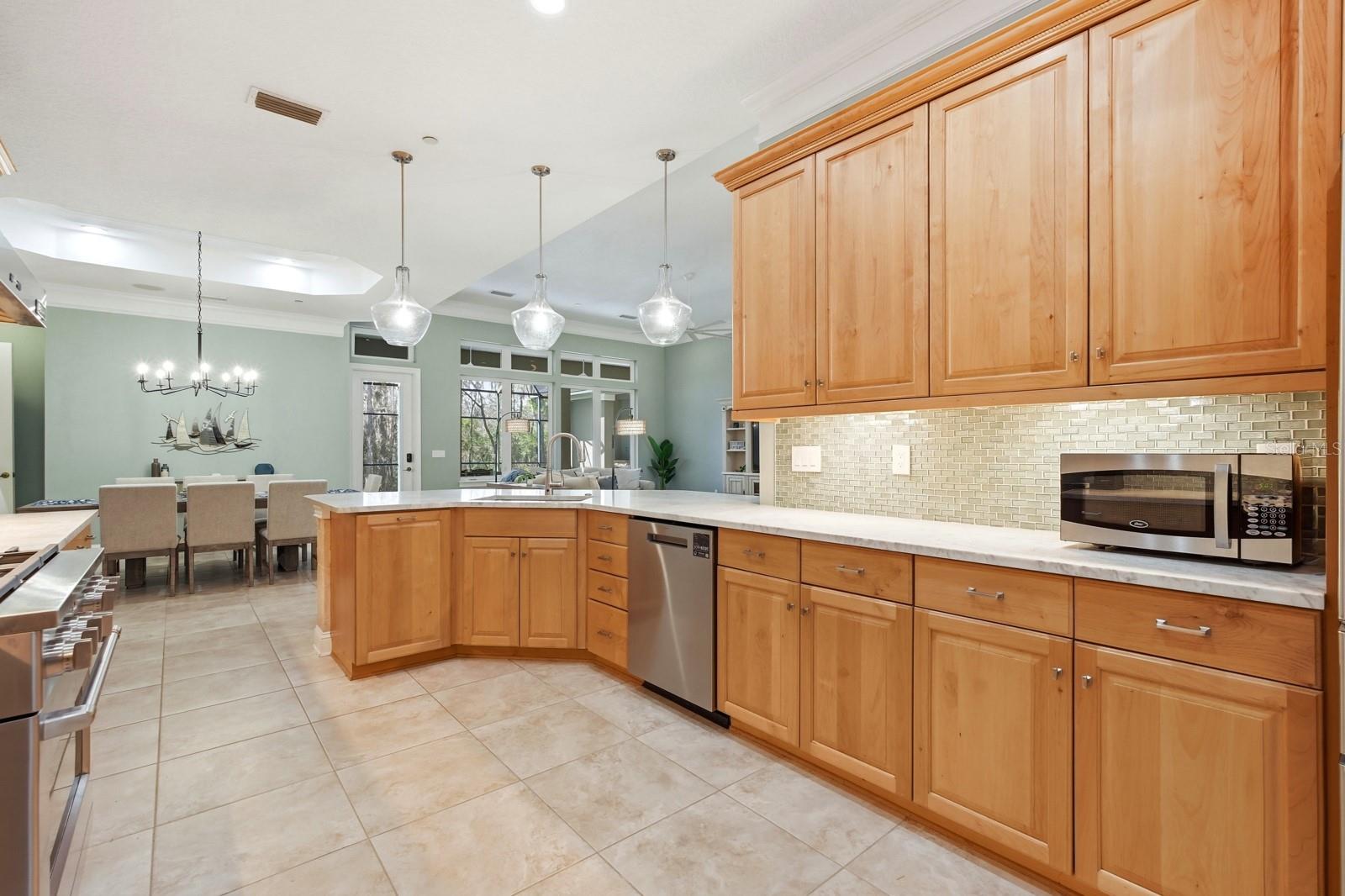 Image 16 of 100 For 6595 Collier Road