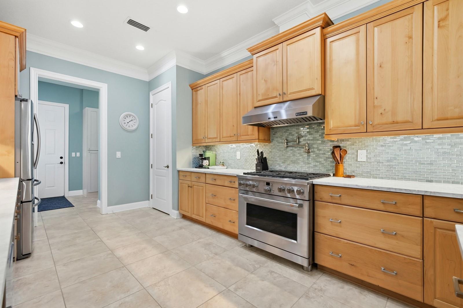 Image 20 of 100 For 6595 Collier Road