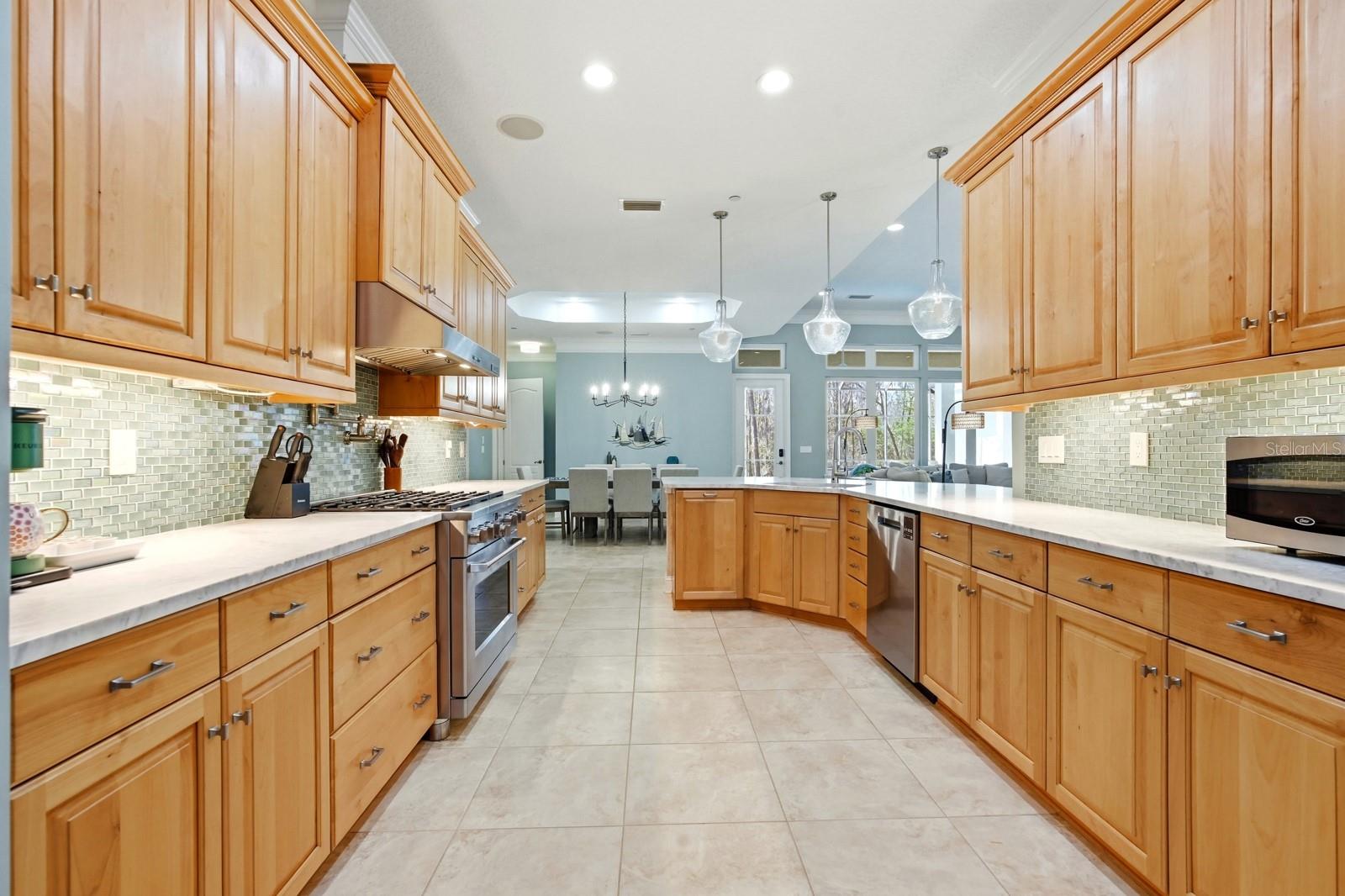 Image 21 of 100 For 6595 Collier Road