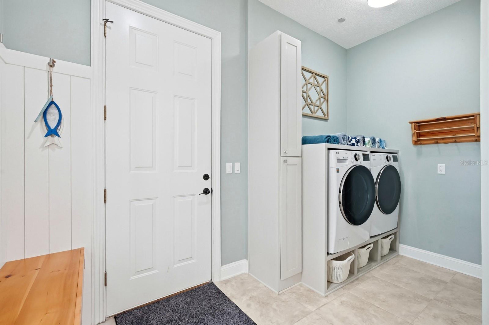 Image 42 of 100 For 6595 Collier Road