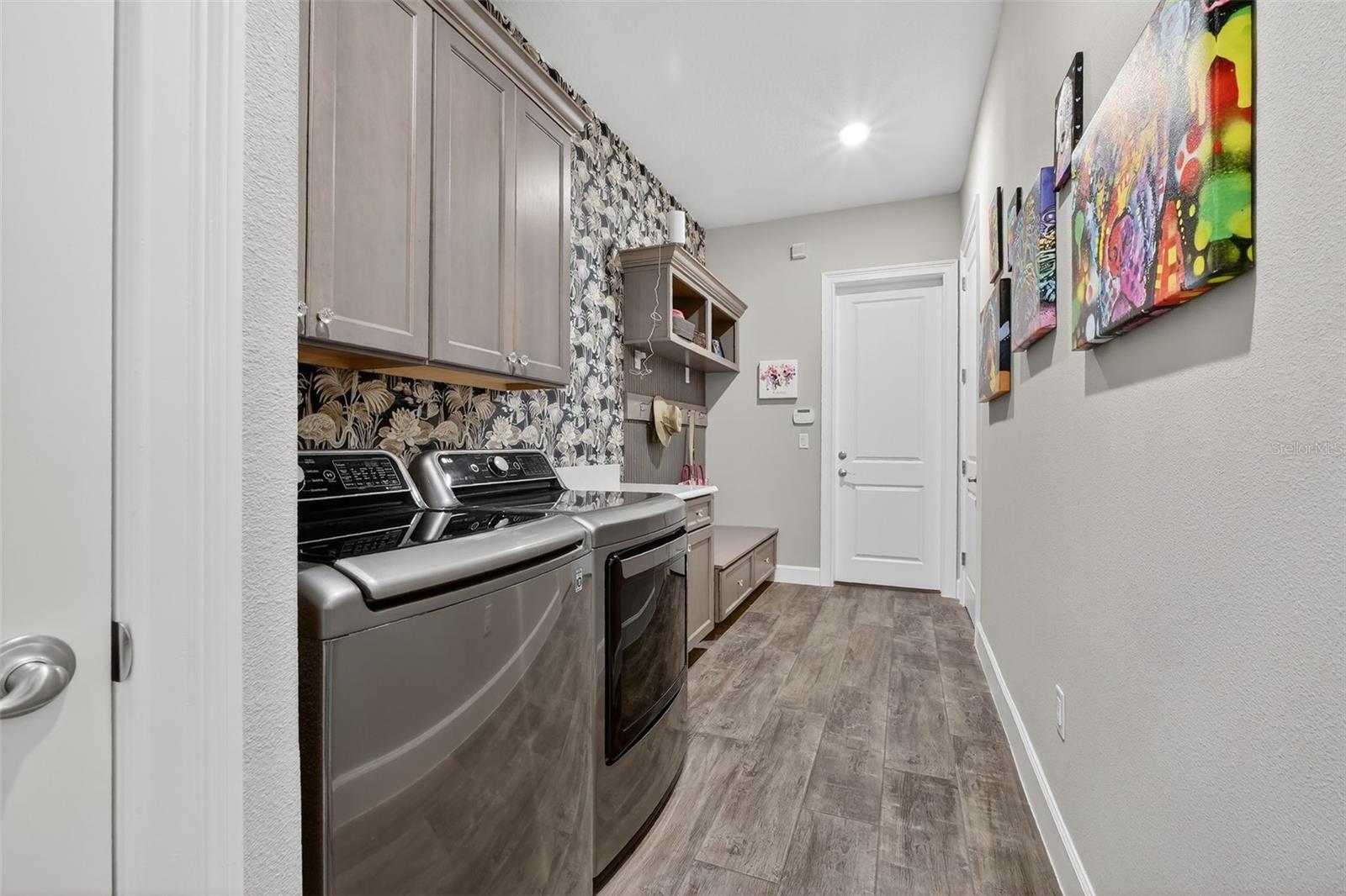 Image 23 of 75 For 1020 Sudbury Lane