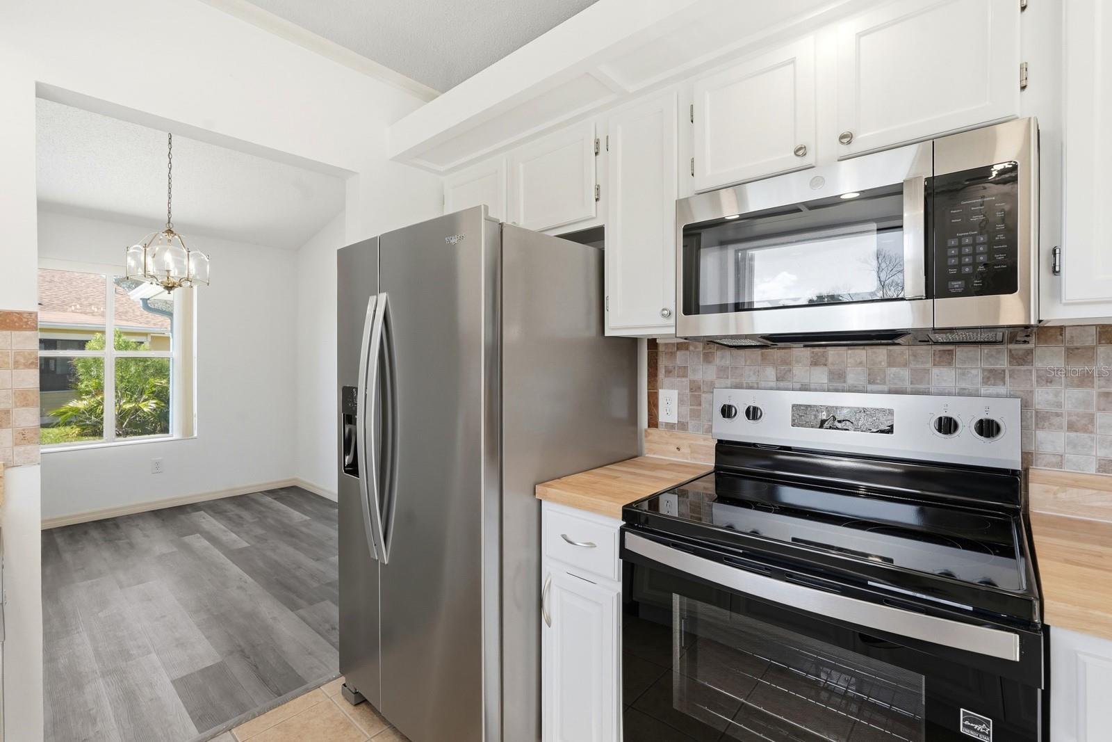 Image 12 of 66 For 714 Fox Tail Court