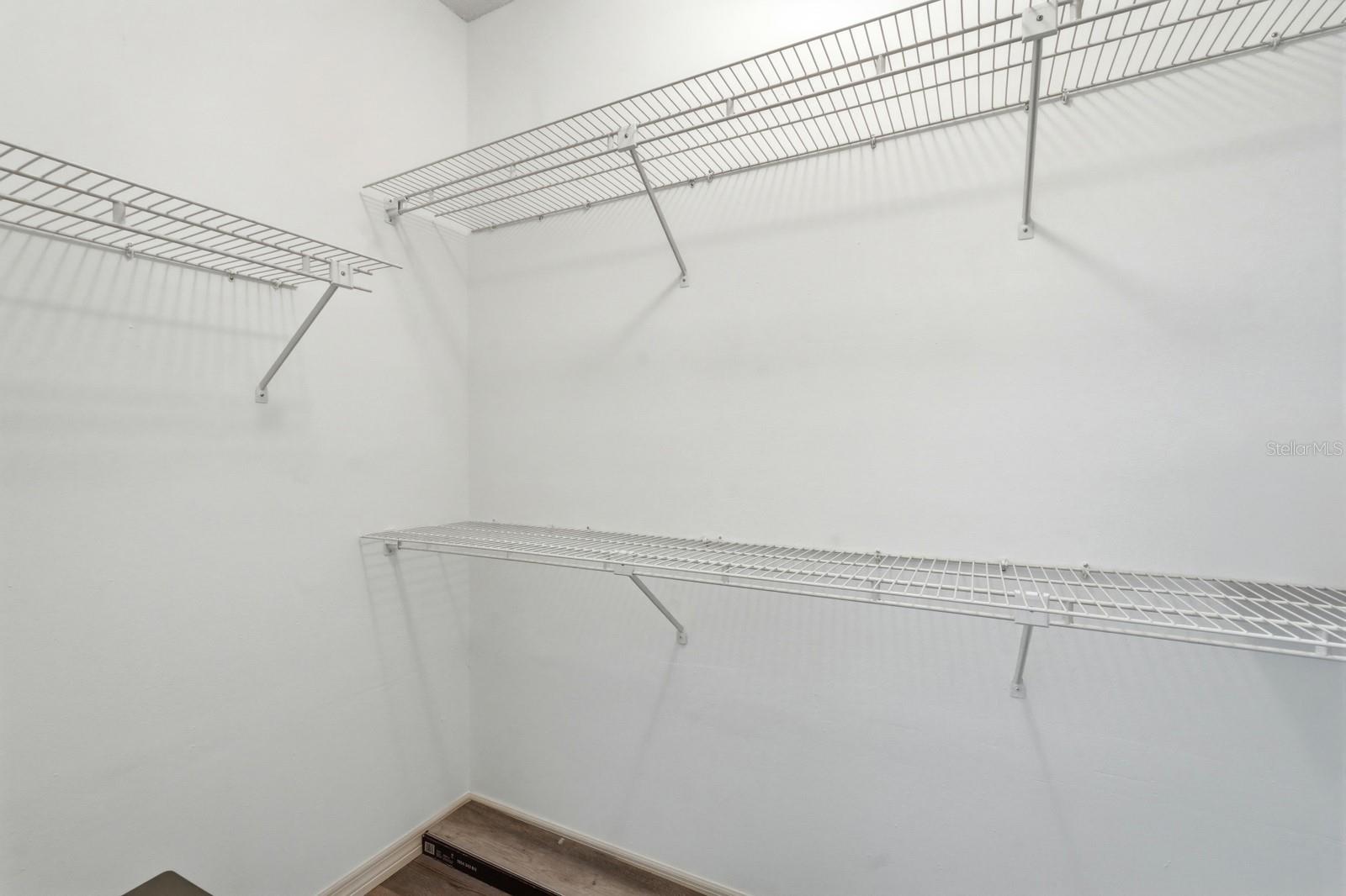 Image 31 of 66 For 714 Fox Tail Court