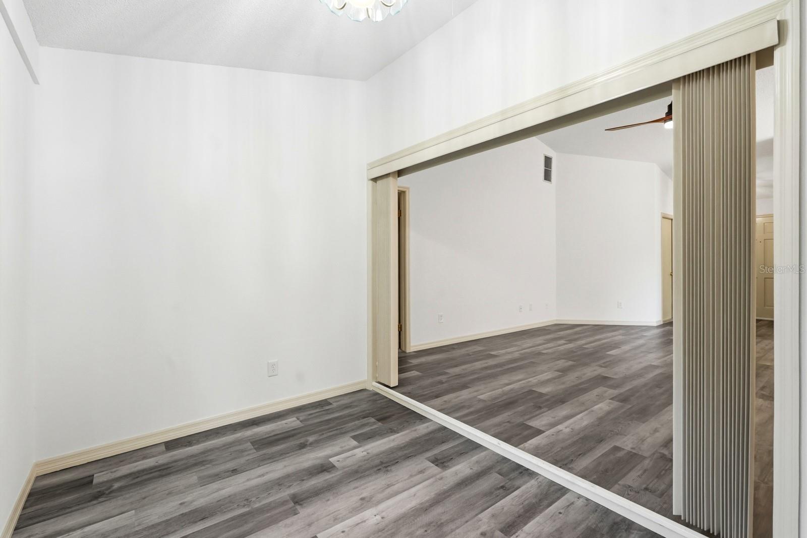 Image 33 of 66 For 714 Fox Tail Court