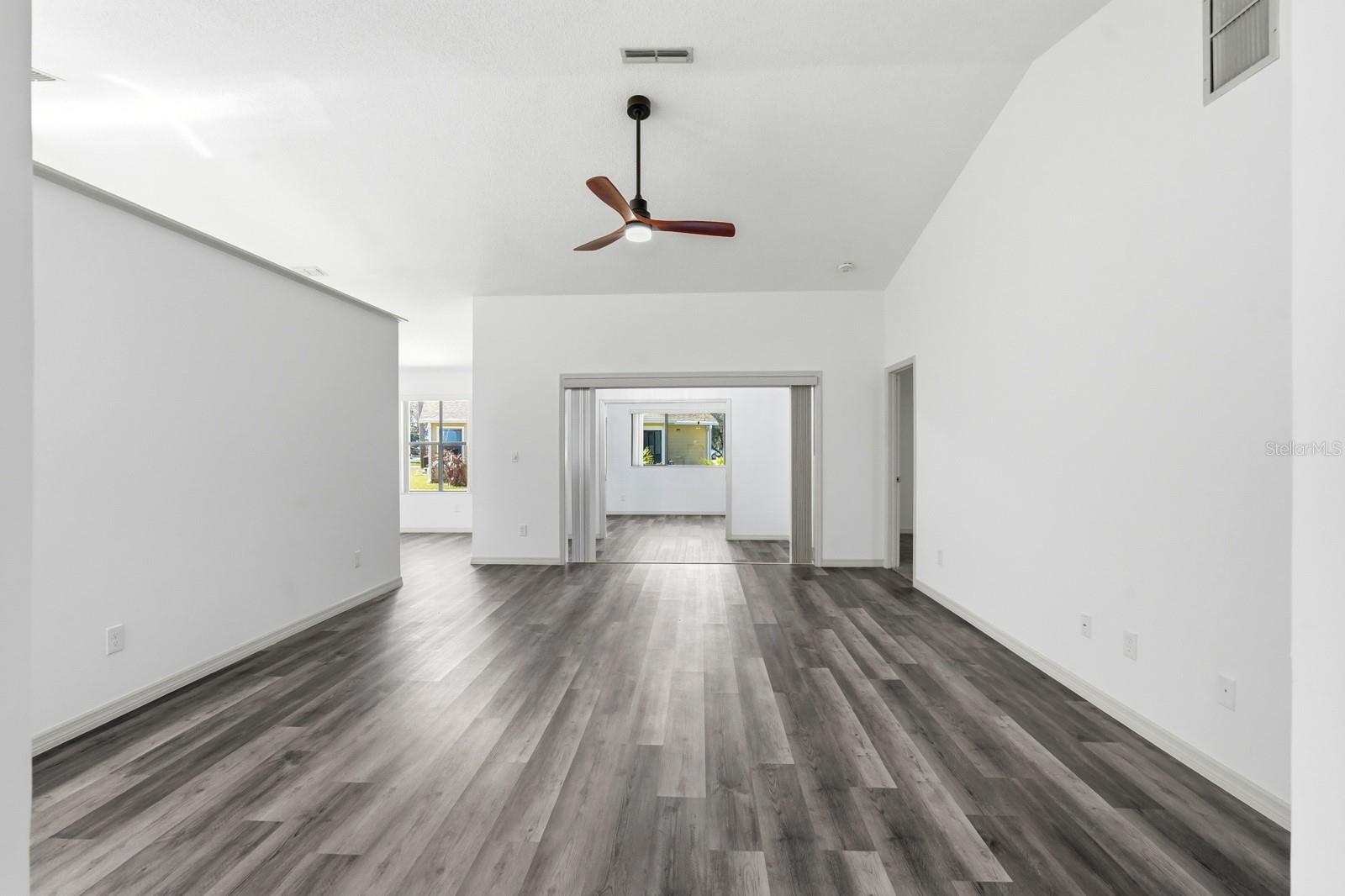 Image 8 of 66 For 714 Fox Tail Court