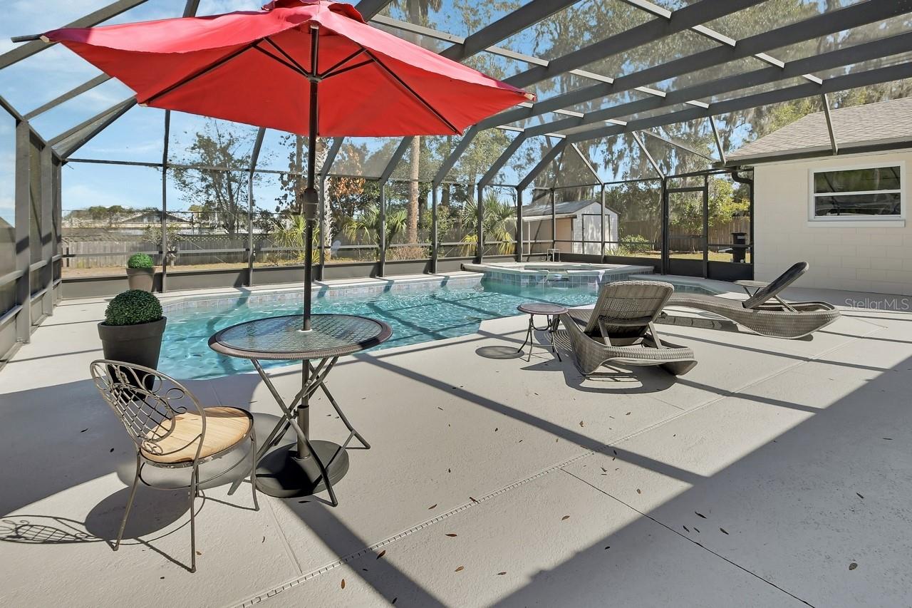 Image 29 of 37 For 1007 Crescent Parkway