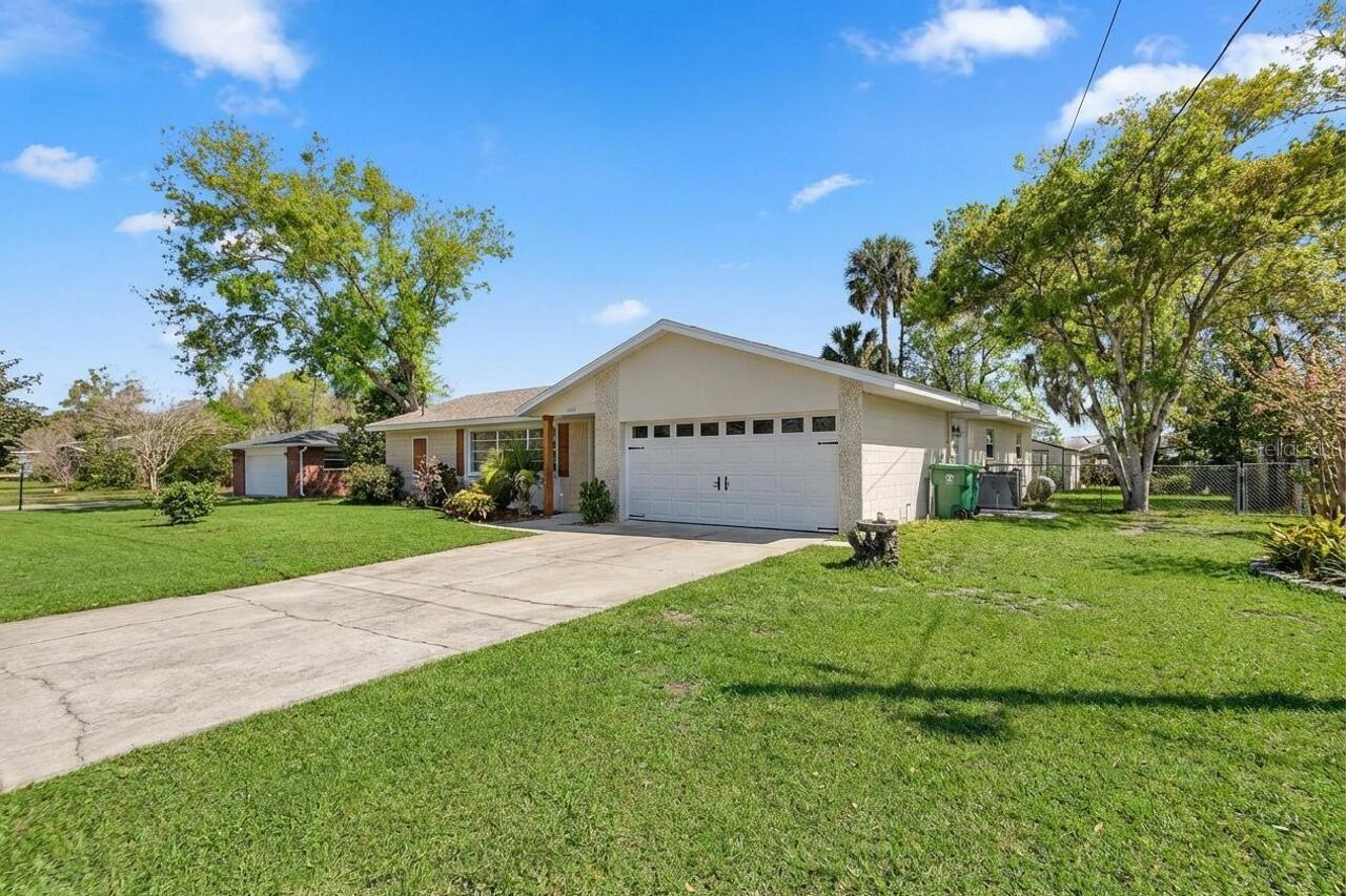 Image 36 of 37 For 1007 Crescent Parkway