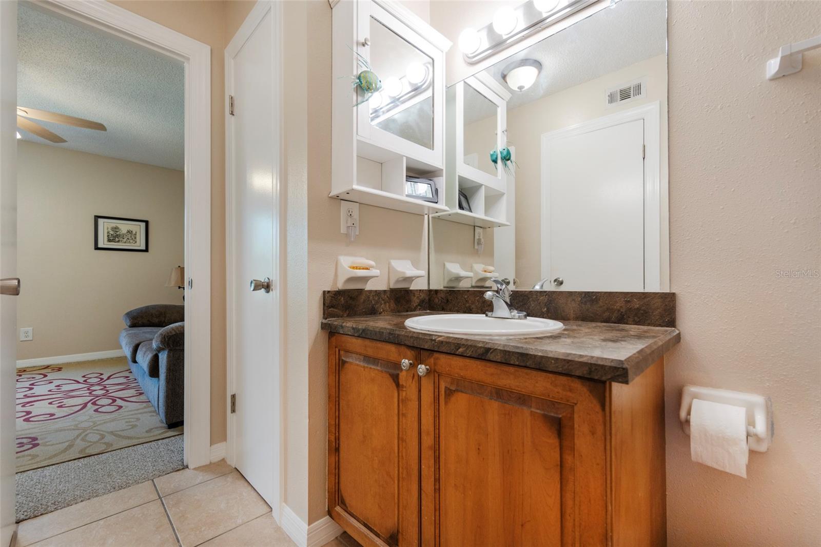 Image 19 of 30 For 1600 Big Tree Road U7