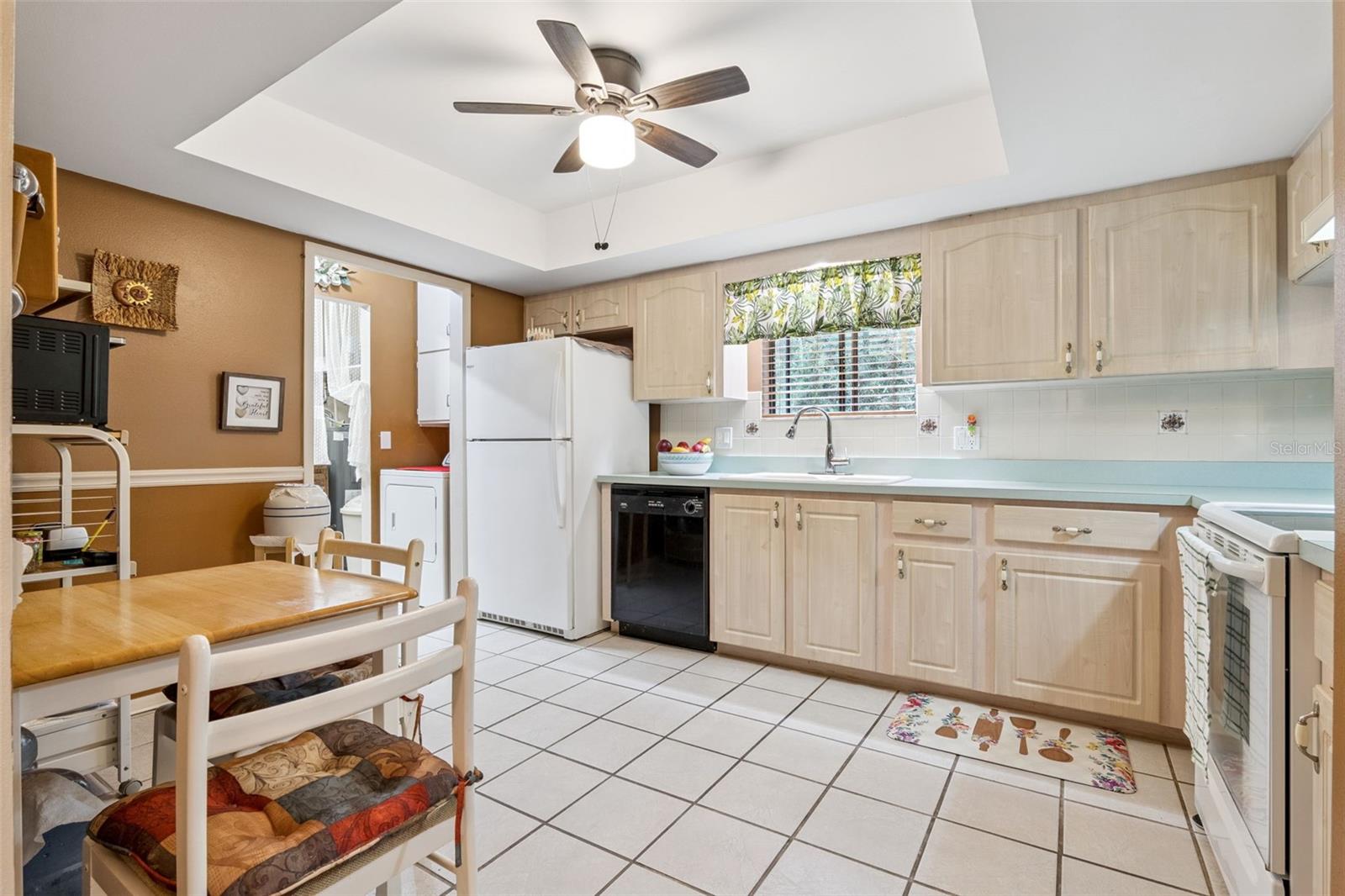 Image 12 of 55 For 541 Belltower