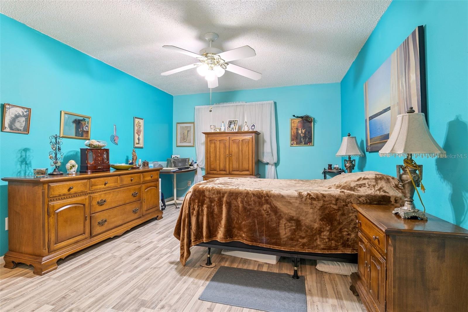 Image 16 of 55 For 541 Belltower