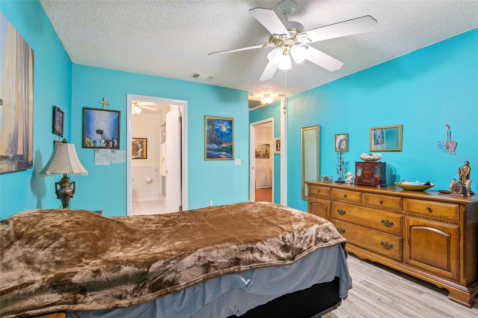 Image 18 of 55 For 541 Belltower