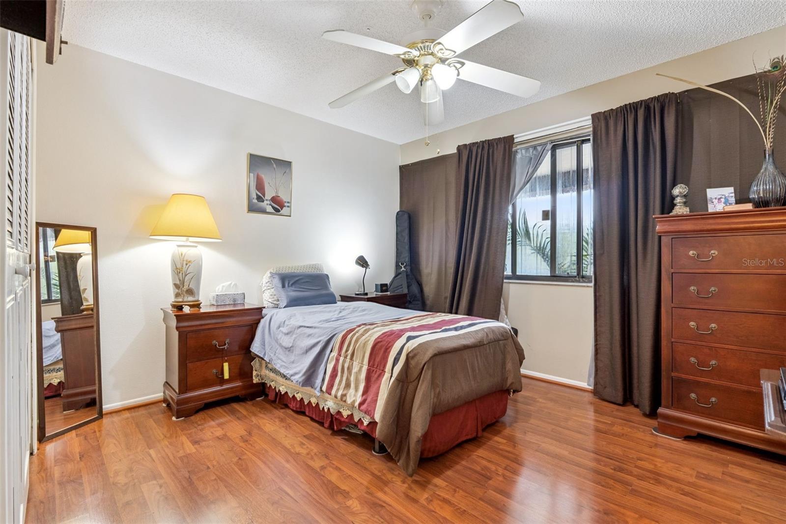 Image 20 of 55 For 541 Belltower