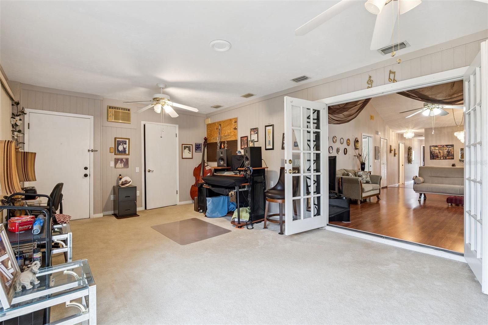 Image 27 of 55 For 541 Belltower