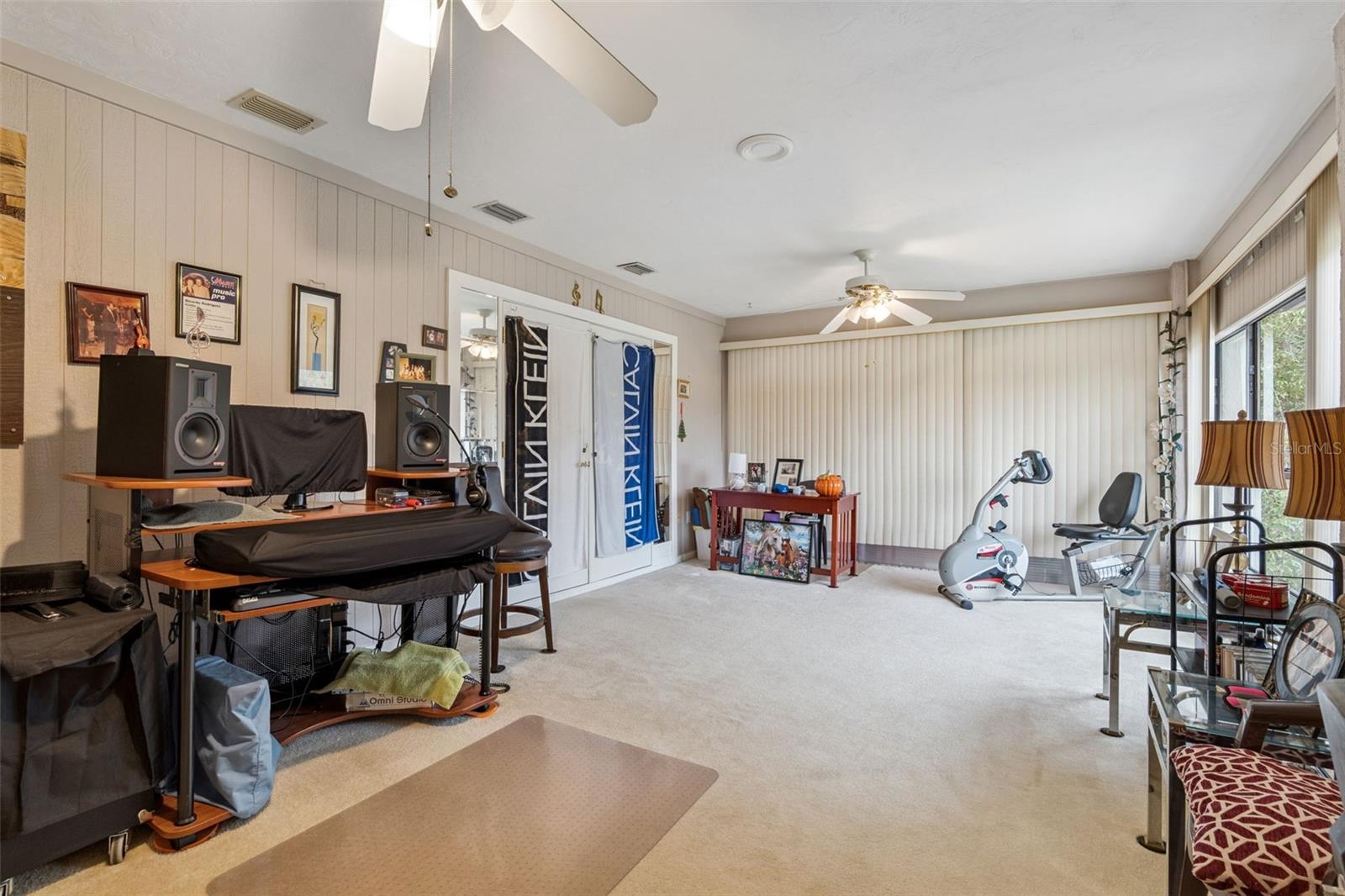 Image 28 of 55 For 541 Belltower