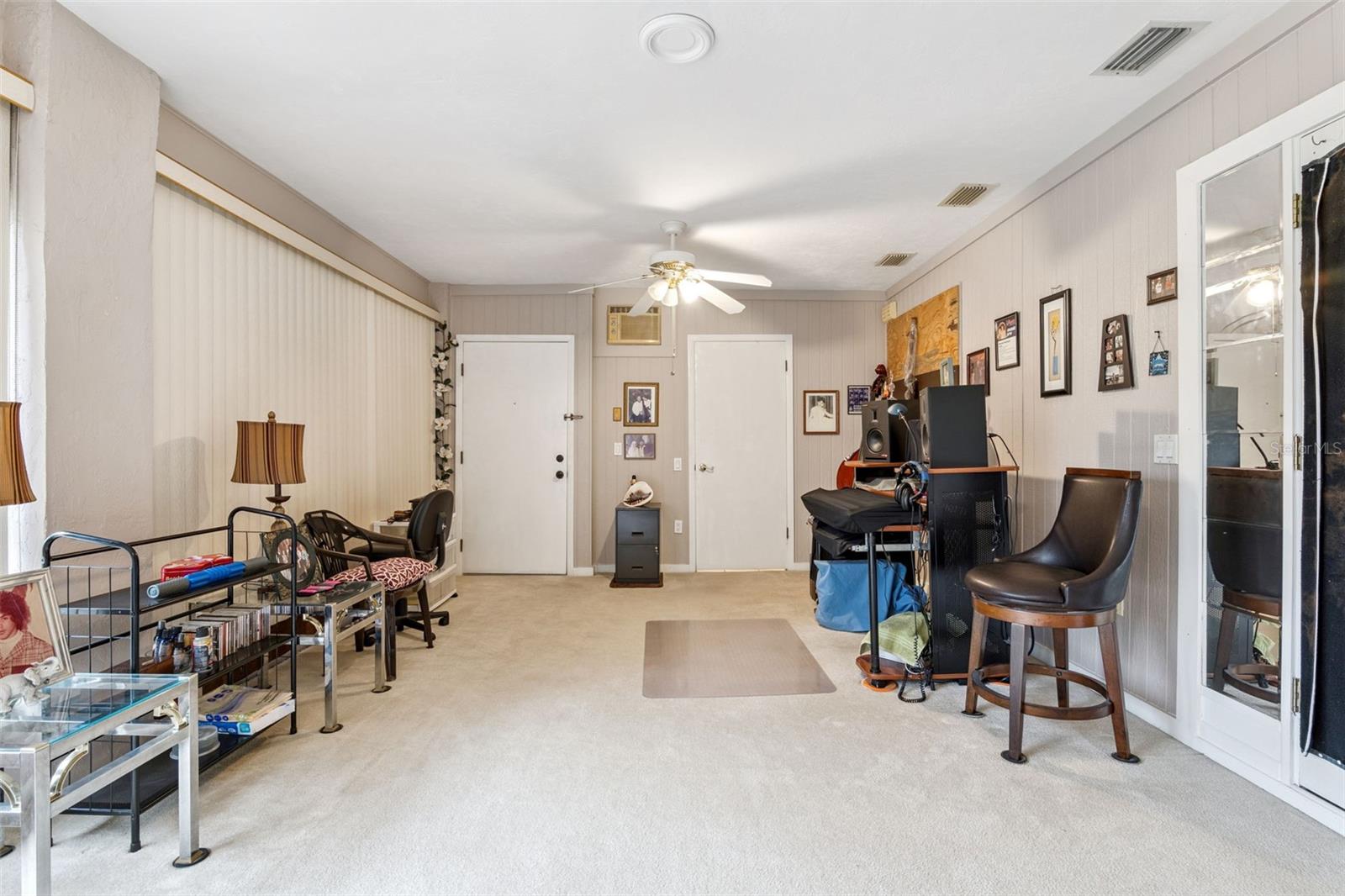 Image 29 of 55 For 541 Belltower