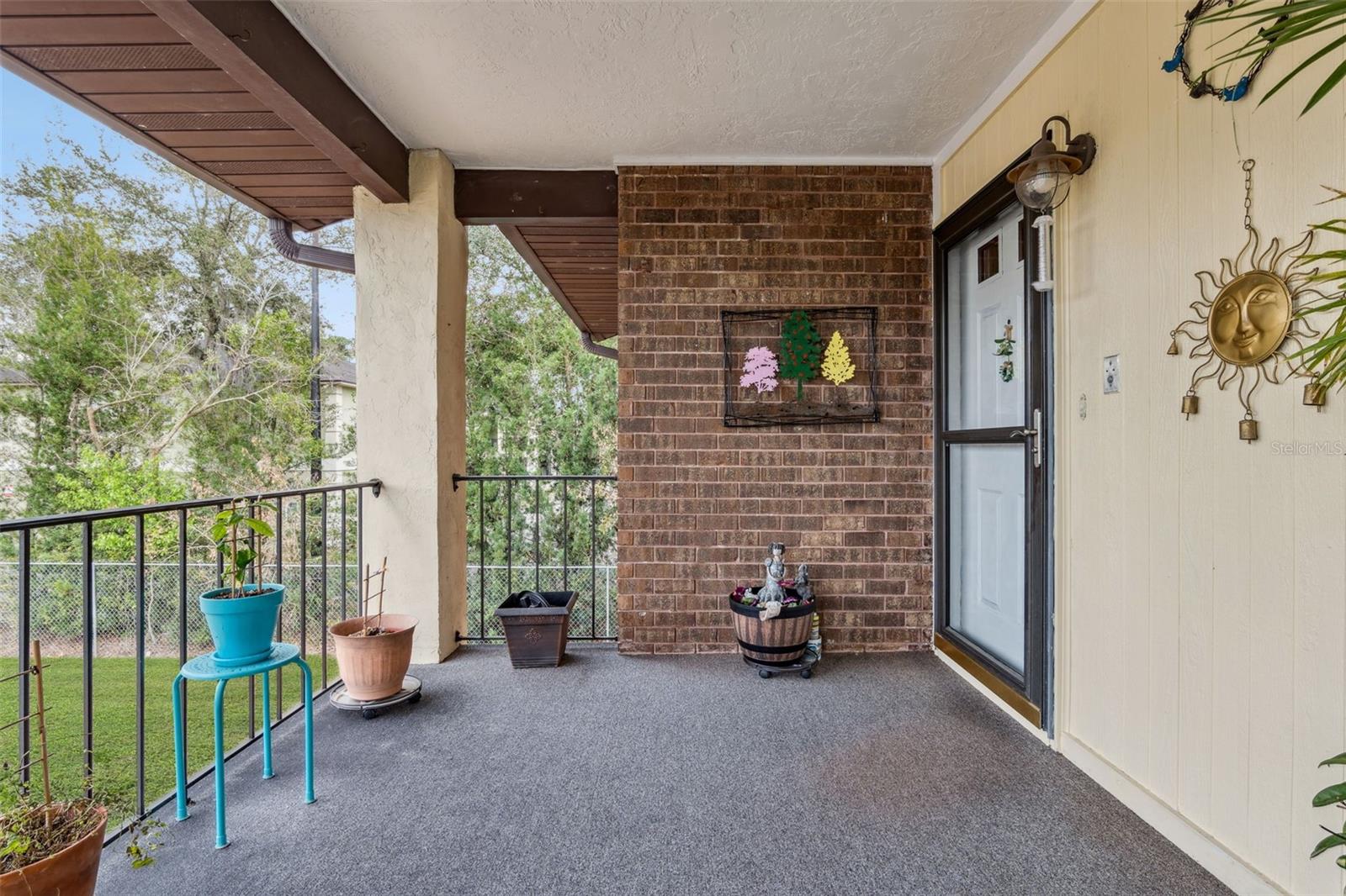 Image 3 of 55 For 541 Belltower