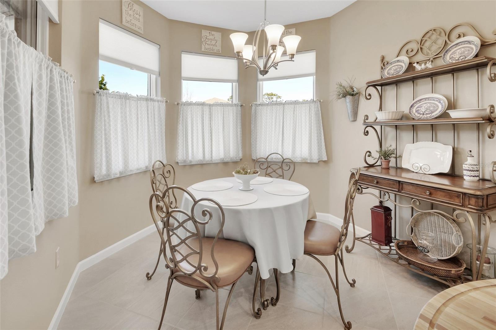 Image 11 of 55 For 254 Old Moss Circle