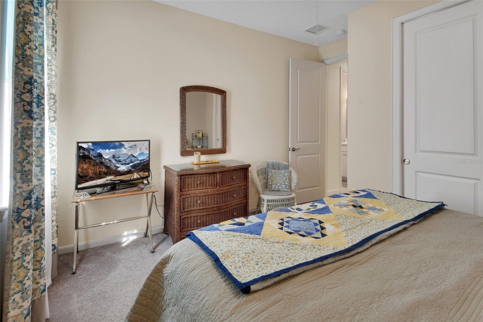 Image 28 of 55 For 254 Old Moss Circle