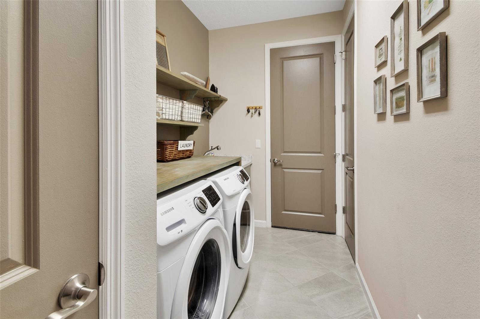 Image 34 of 55 For 254 Old Moss Circle