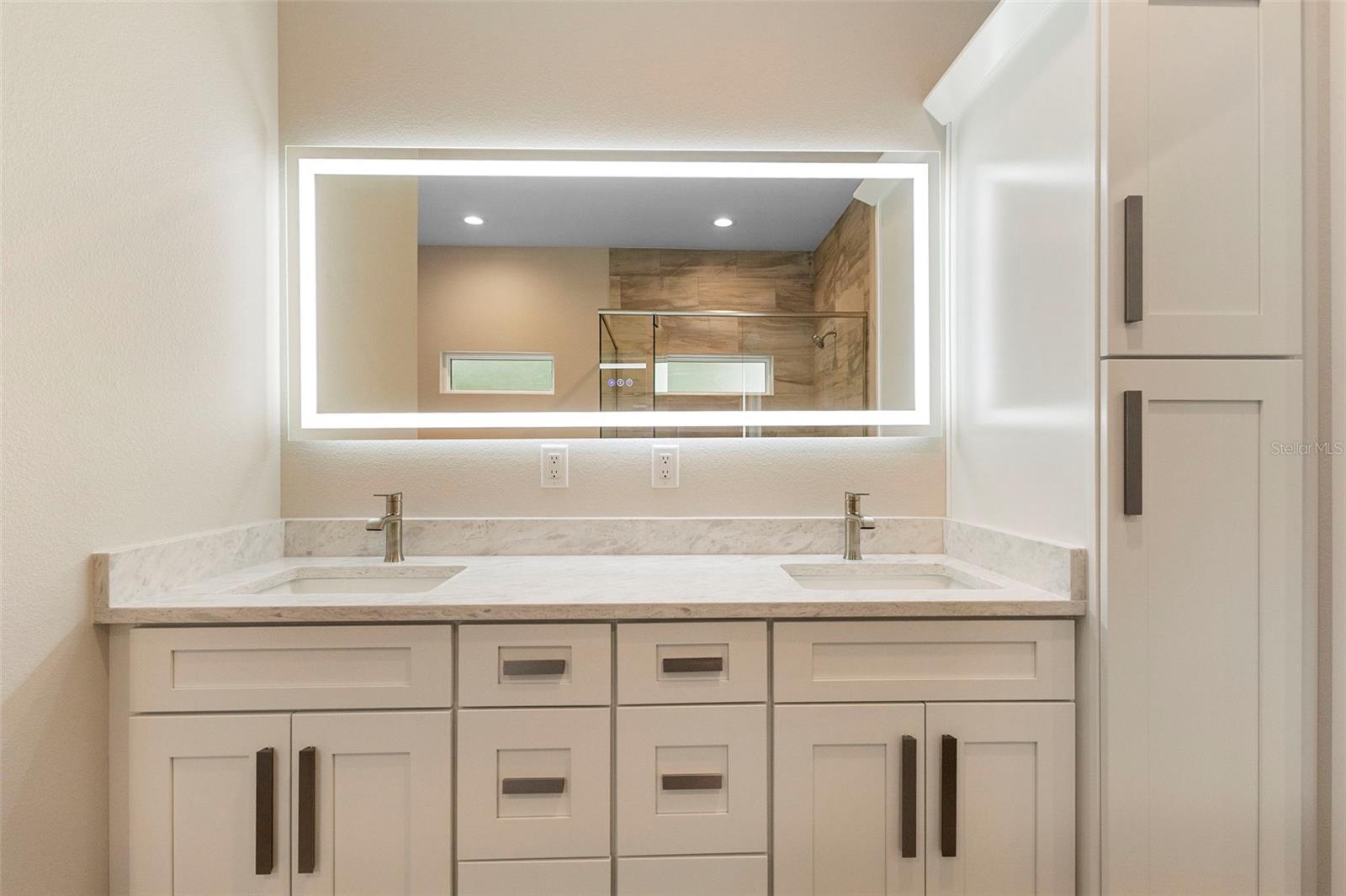 Image 21 of 33 For 349 Baker Avenue