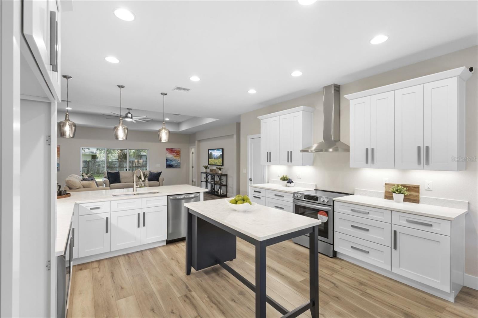 Image 7 of 33 For 349 Baker Avenue