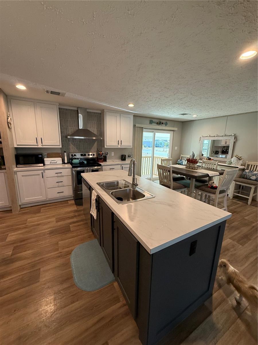 Image 22 of 35 For 8325 Fairgrove Terrace