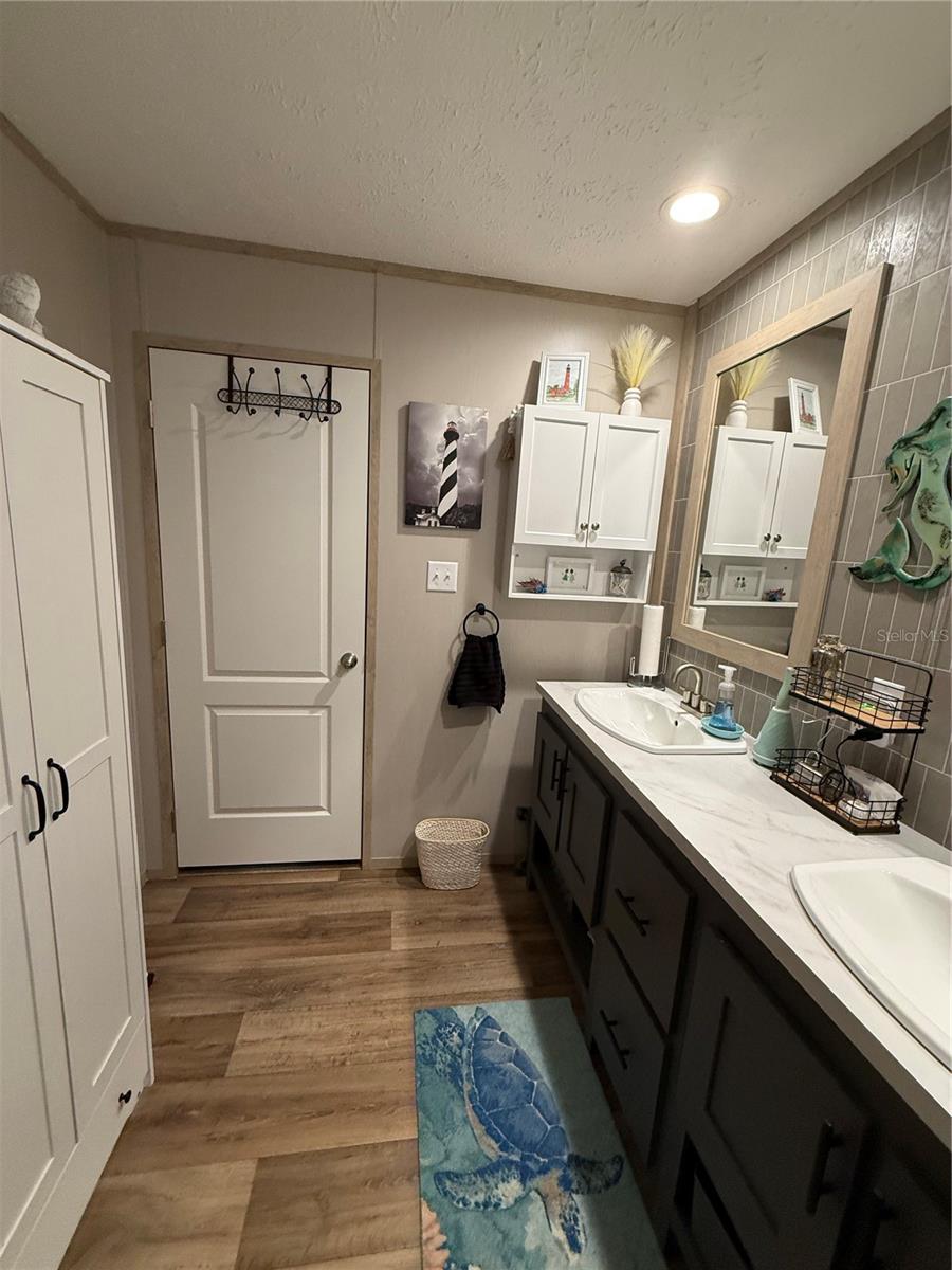 Image 24 of 35 For 8325 Fairgrove Terrace