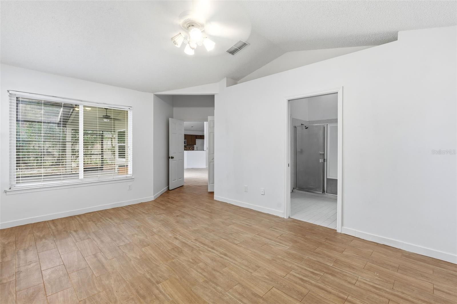 Image 22 of 48 For 947 Paddington Terrace