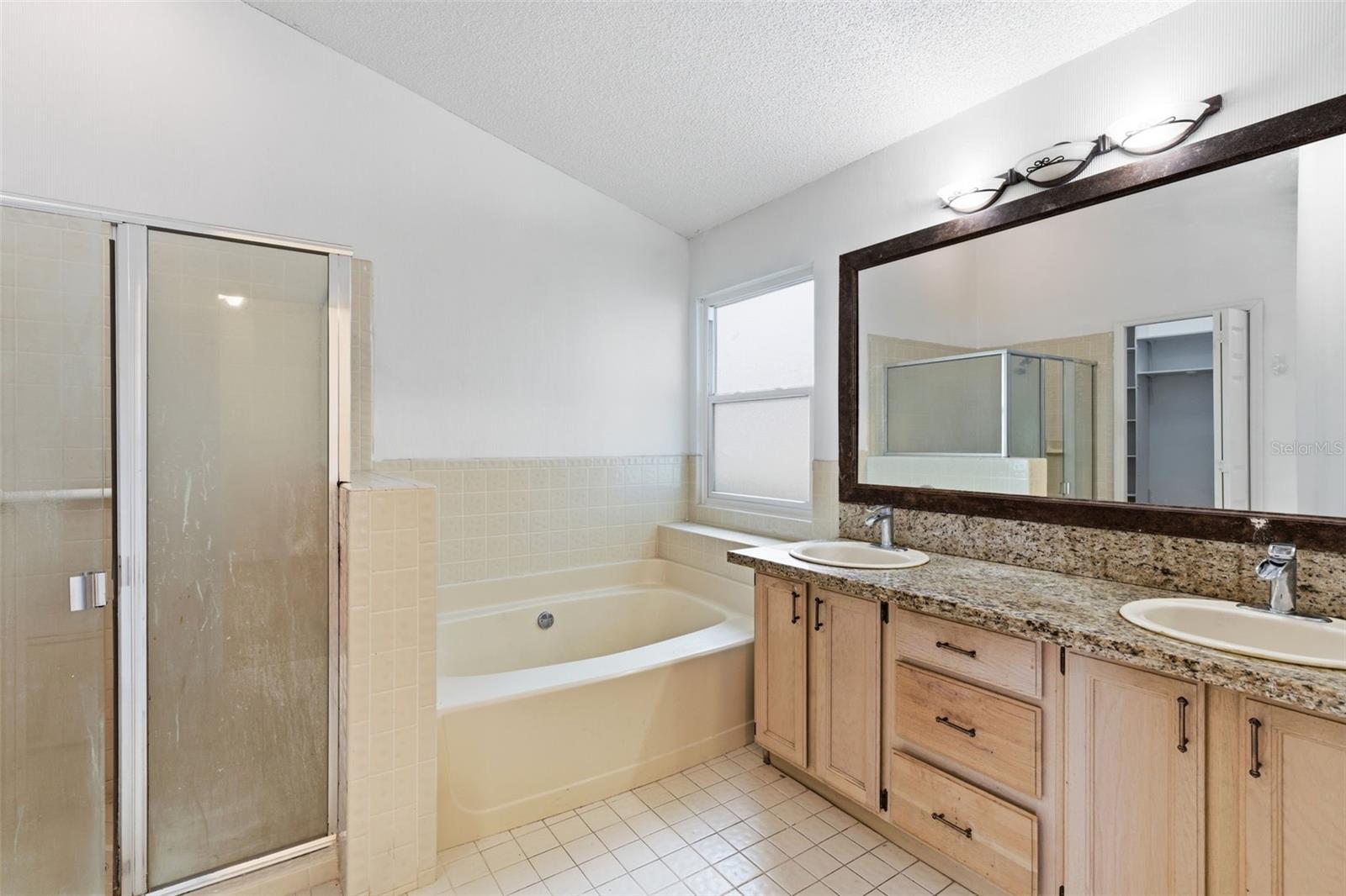 Image 23 of 48 For 947 Paddington Terrace