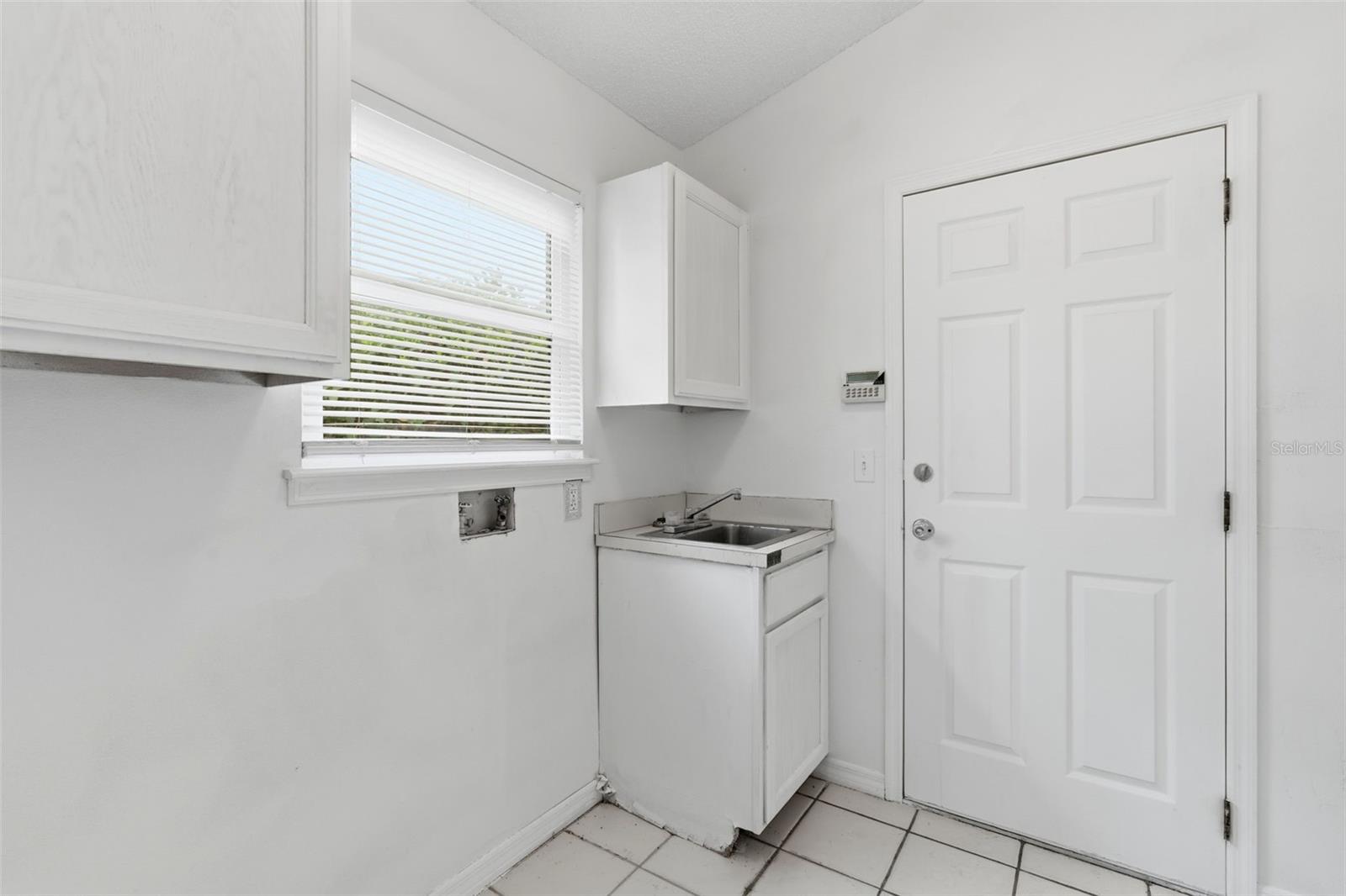 Image 30 of 48 For 947 Paddington Terrace