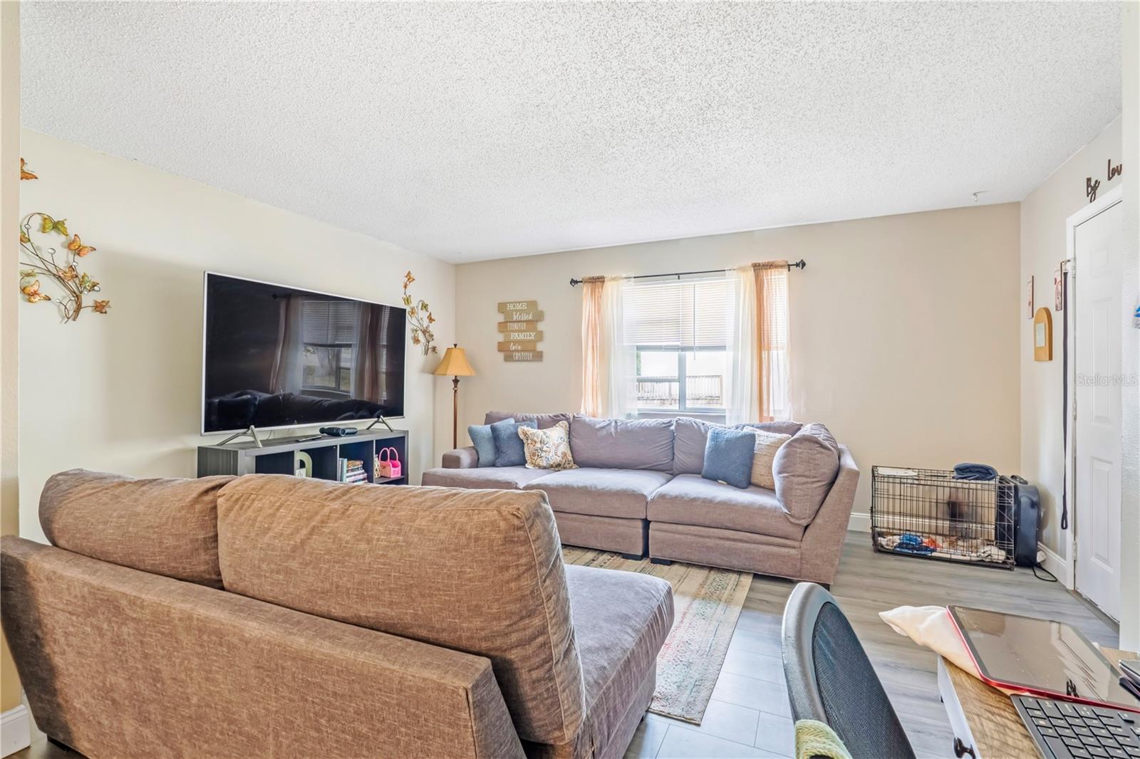 Image 11 of 36 For 951 & 953 Beau Court