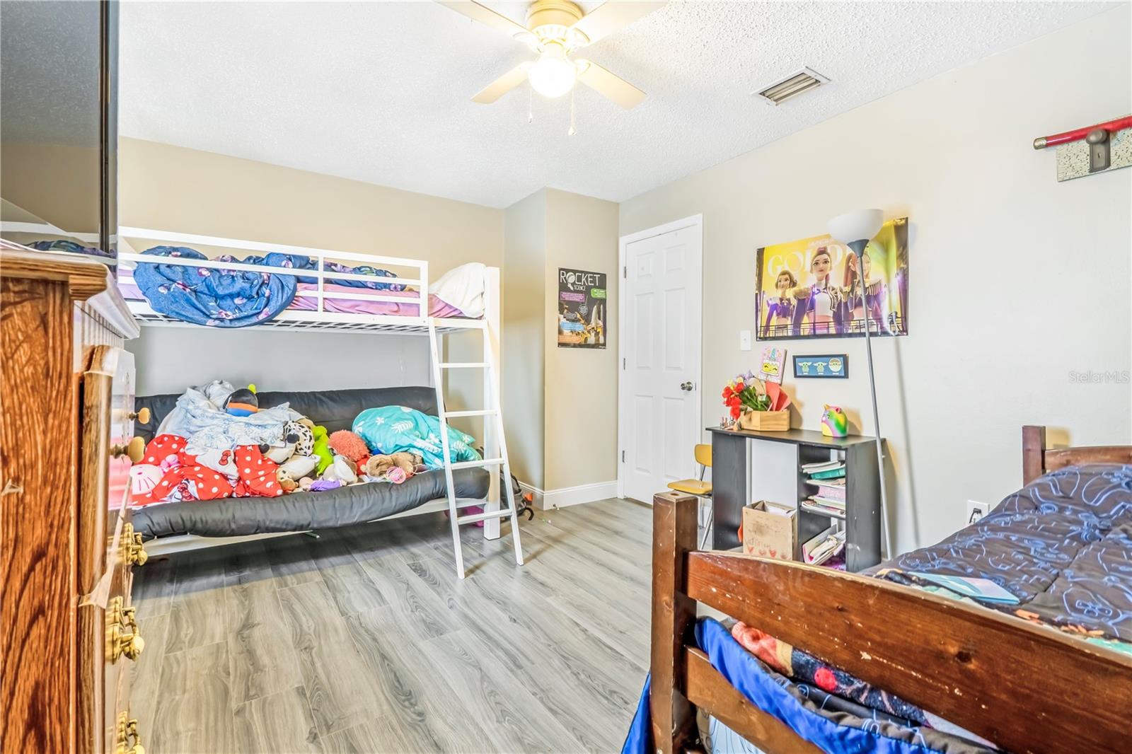 Image 17 of 36 For 951 & 953 Beau Court