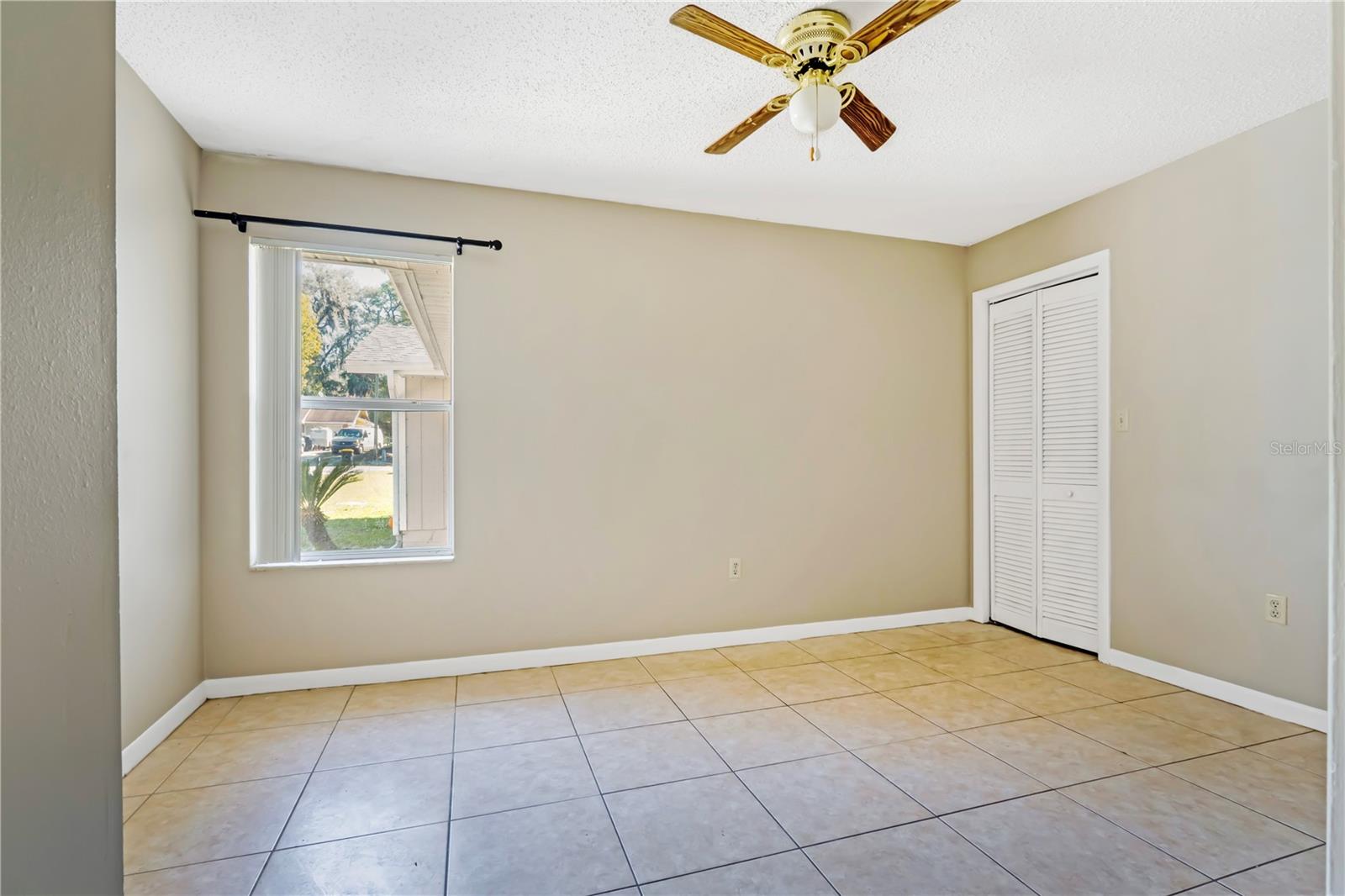 Image 28 of 36 For 951 & 953 Beau Court