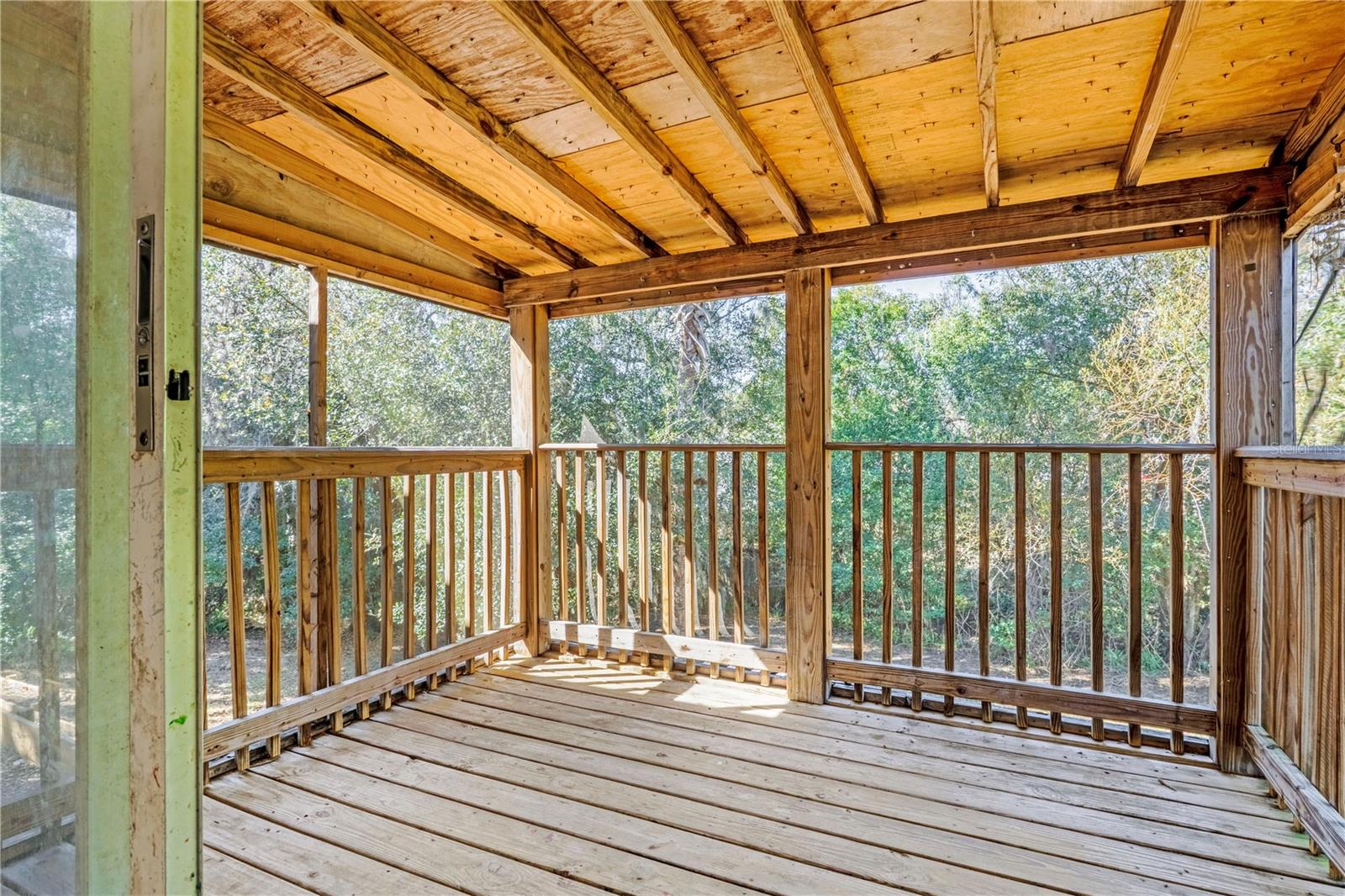 Image 31 of 36 For 951 & 953 Beau Court