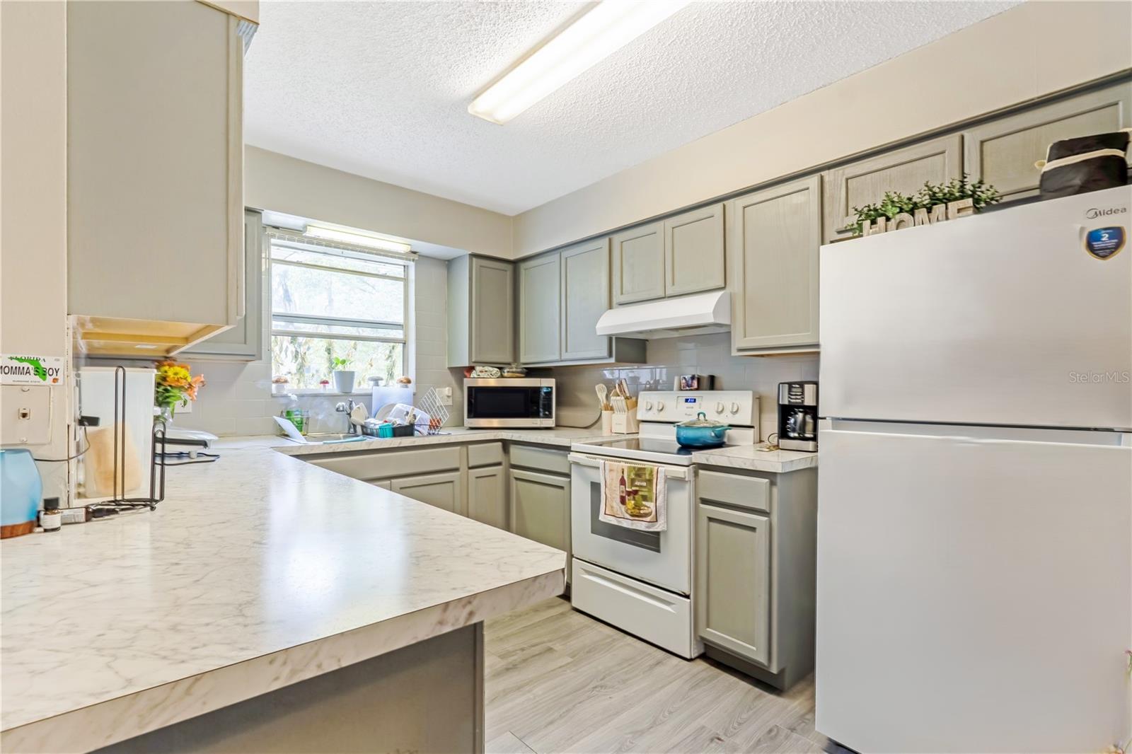 Image 6 of 36 For 951 & 953 Beau Court