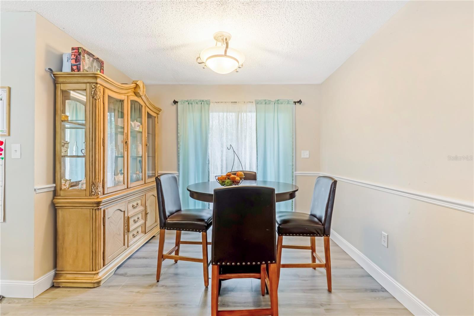 Image 8 of 36 For 951 & 953 Beau Court