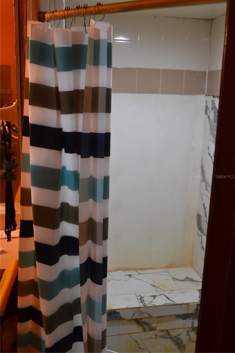 Image 12 of 13 For 350 Lake Crescent Drive