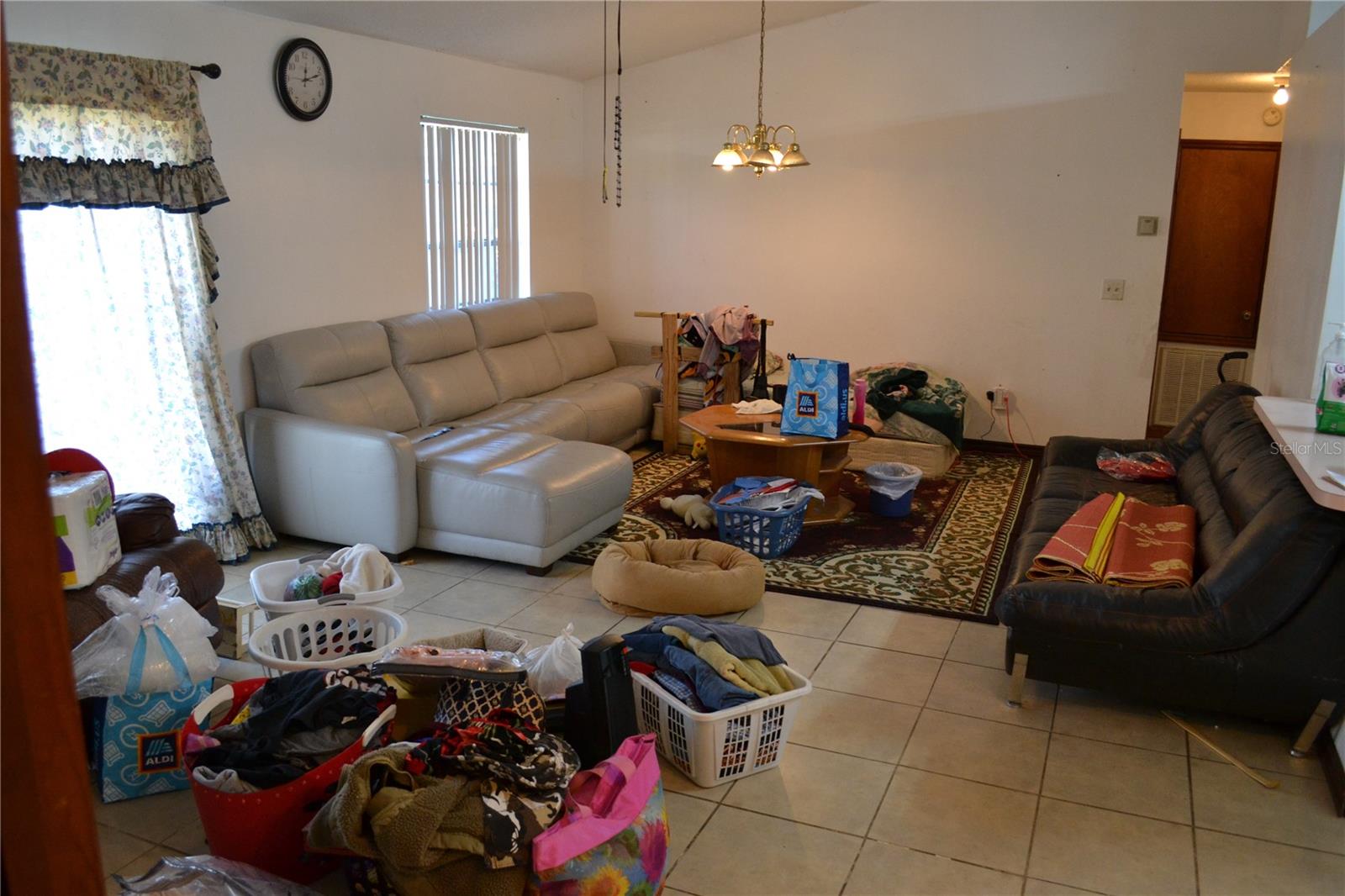 Image 3 of 13 For 350 Lake Crescent Drive