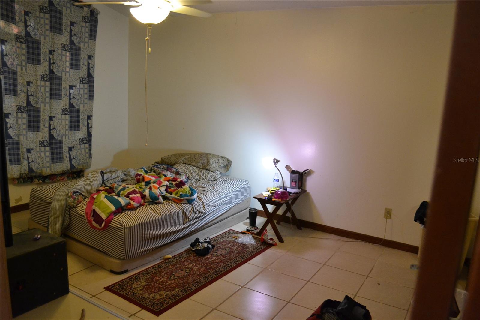 Image 6 of 13 For 350 Lake Crescent Drive