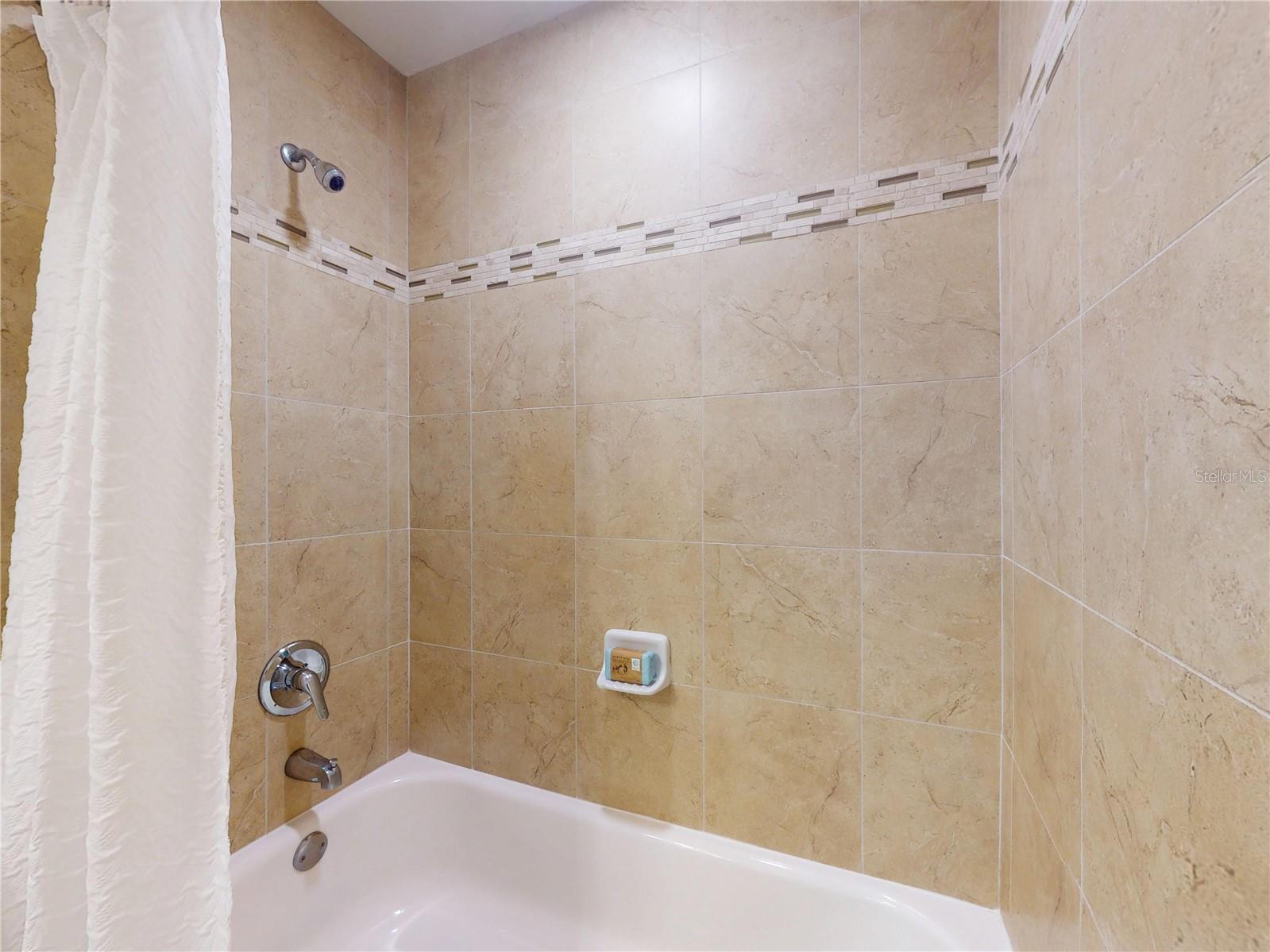 Image 10 of 84 For 3 Riverwalk Drive 404