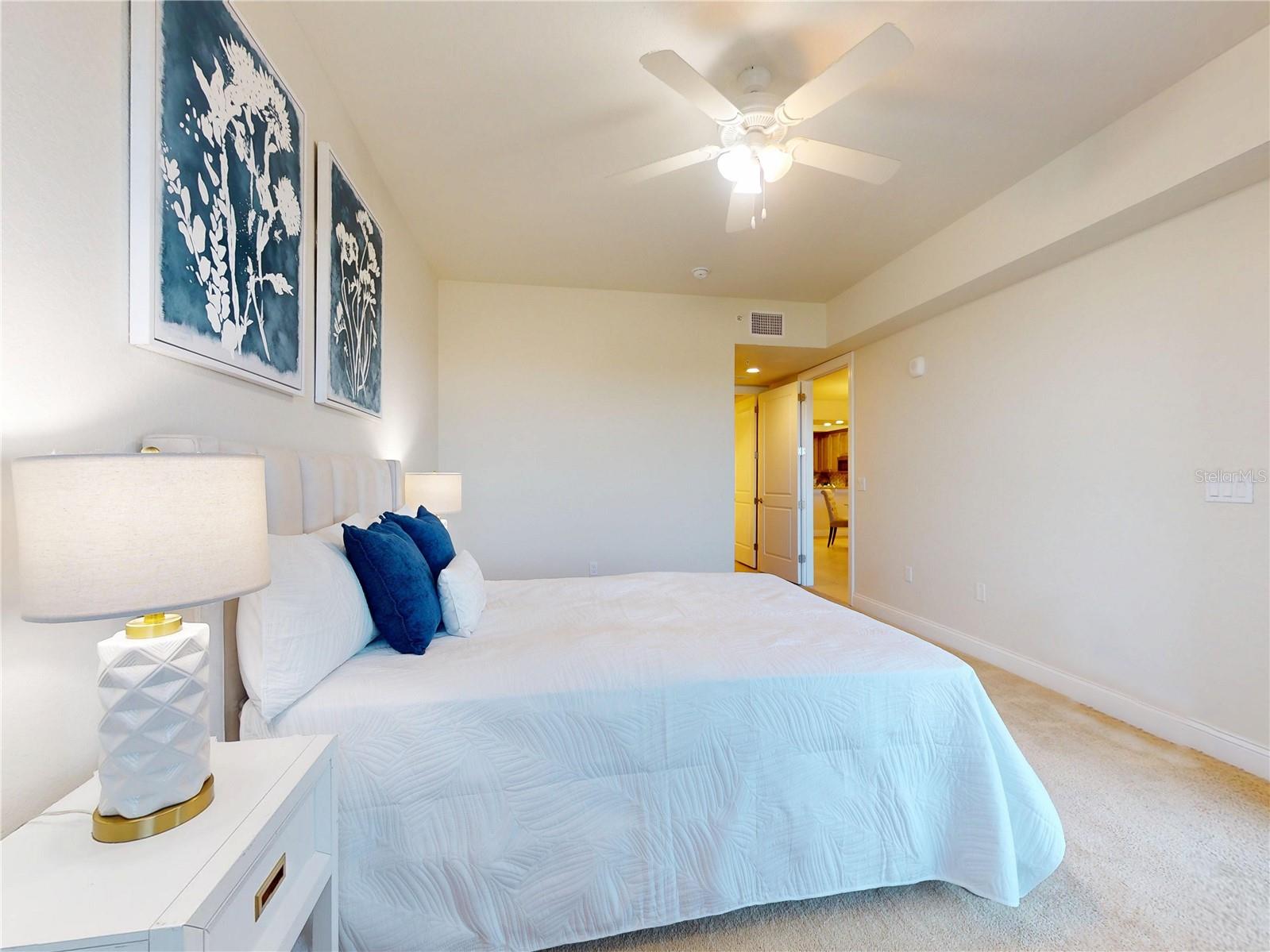 Image 33 of 84 For 3 Riverwalk Drive 404