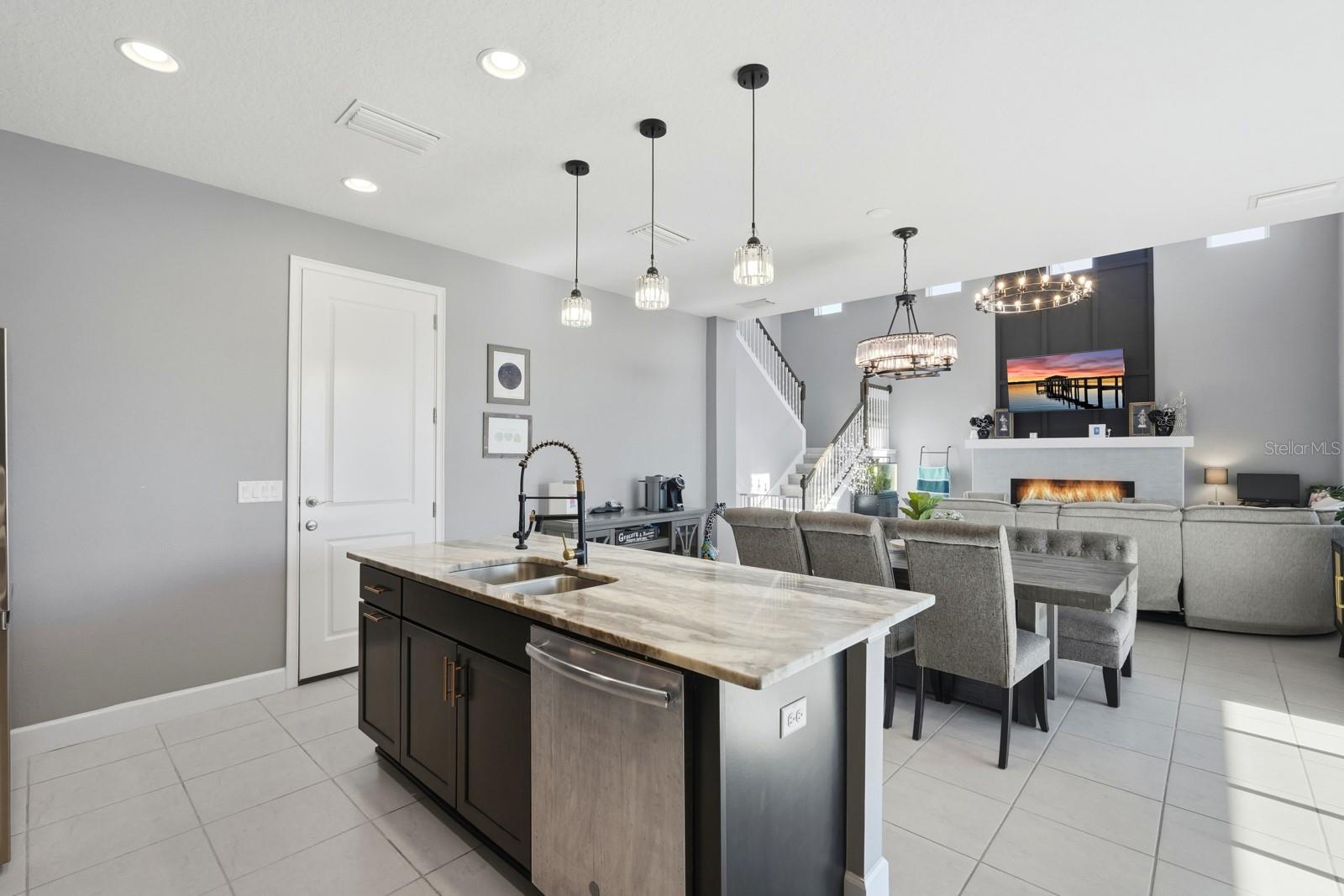 Image 12 of 54 For 137 Azure Mist Way