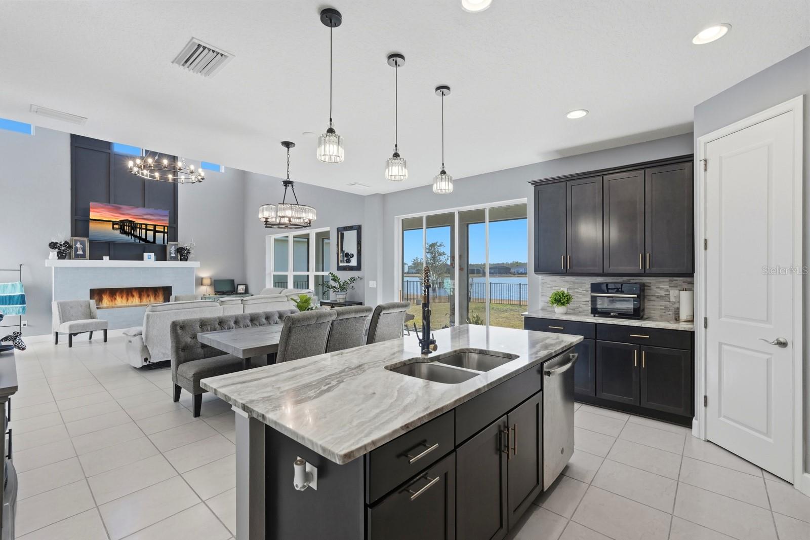 Image 13 of 54 For 137 Azure Mist Way