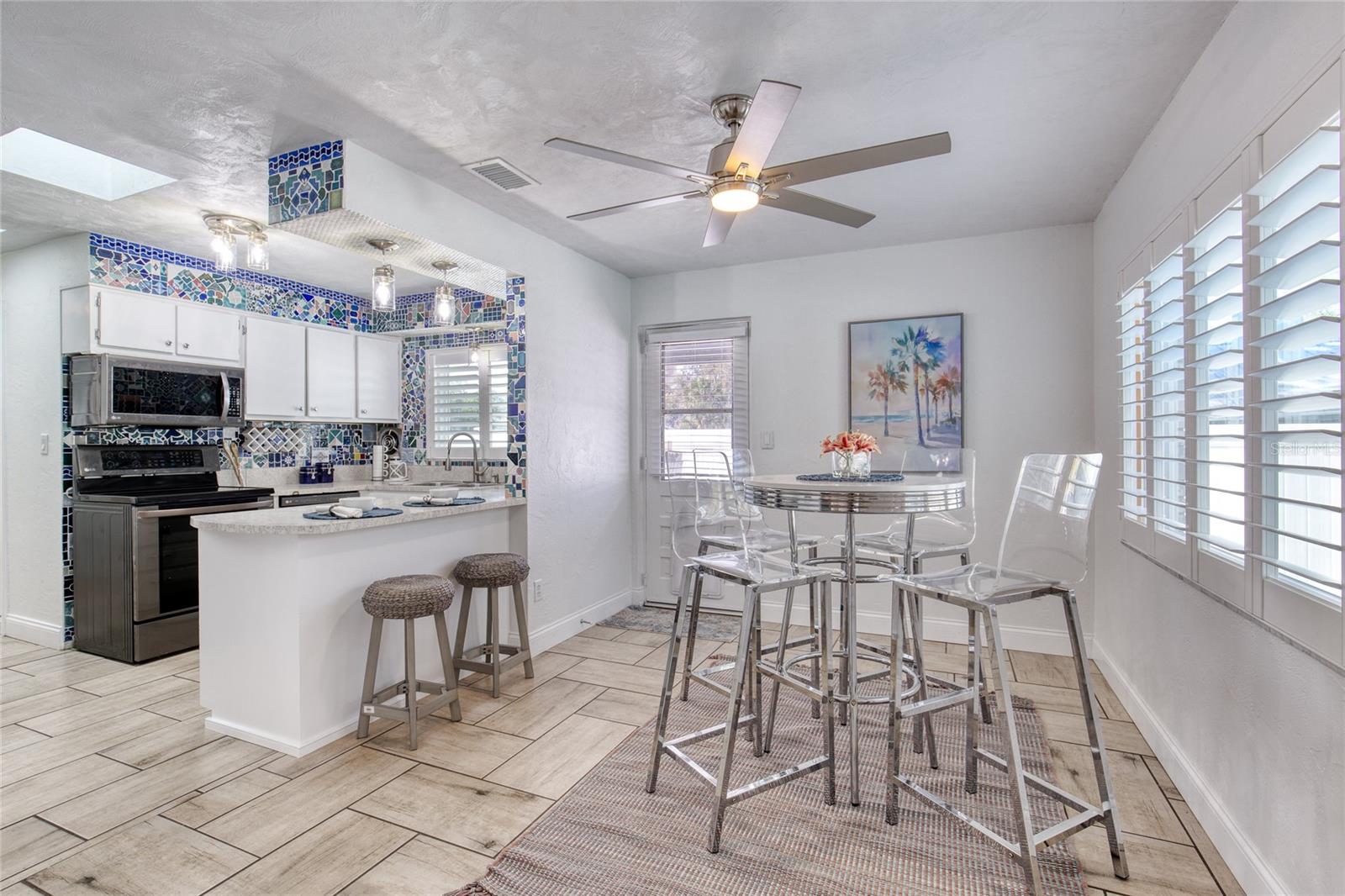 Image 16 of 94 For 1127 Indigo Road