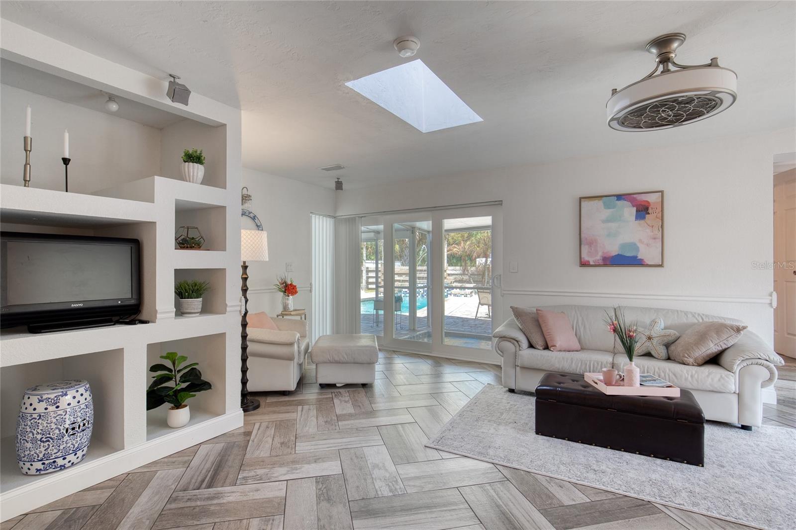 Image 24 of 94 For 1127 Indigo Road