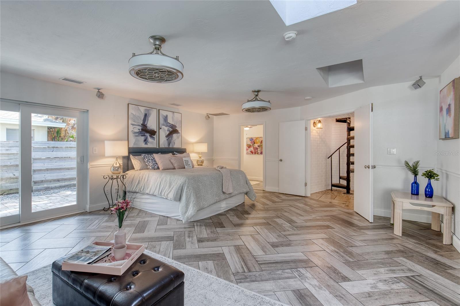 Image 28 of 94 For 1127 Indigo Road