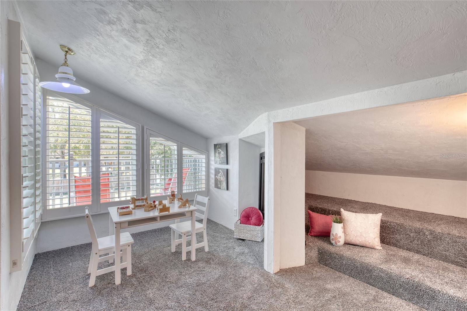 Image 54 of 94 For 1127 Indigo Road