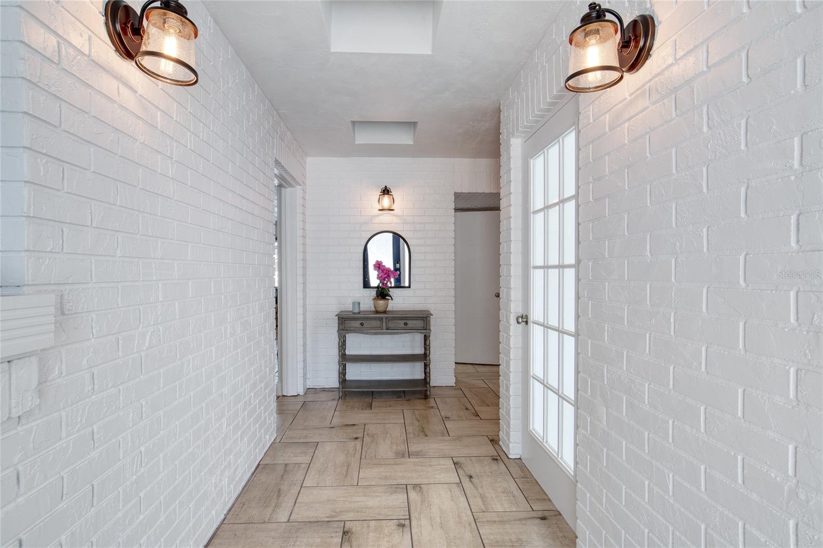 Image 6 of 94 For 1127 Indigo Road